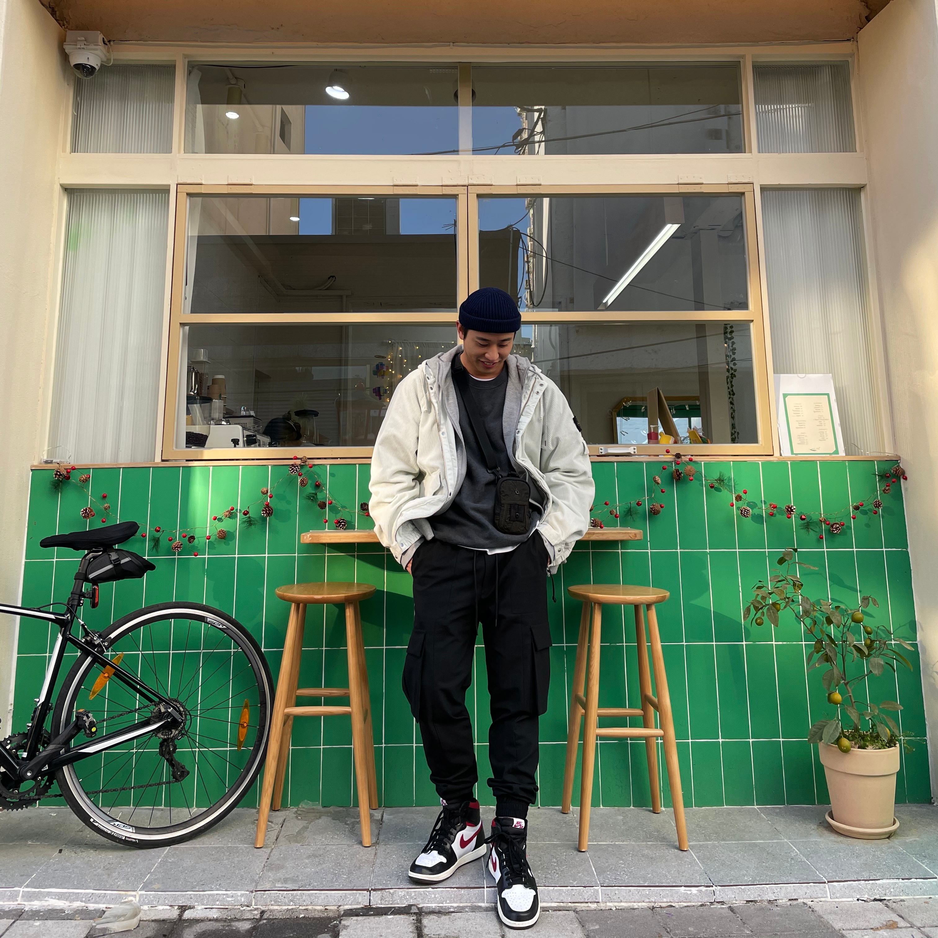 Jordan 1 Retro High OG Gym Red, Supreme x Stone Island Corduroy Jacket Stone - 20FW 착용 스타일 - 1