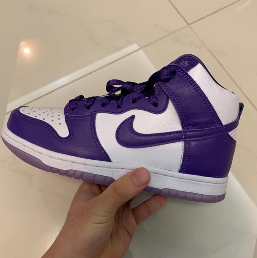 (W) Nike Dunk High SP Varsity Purple 착용 스타일 - 1