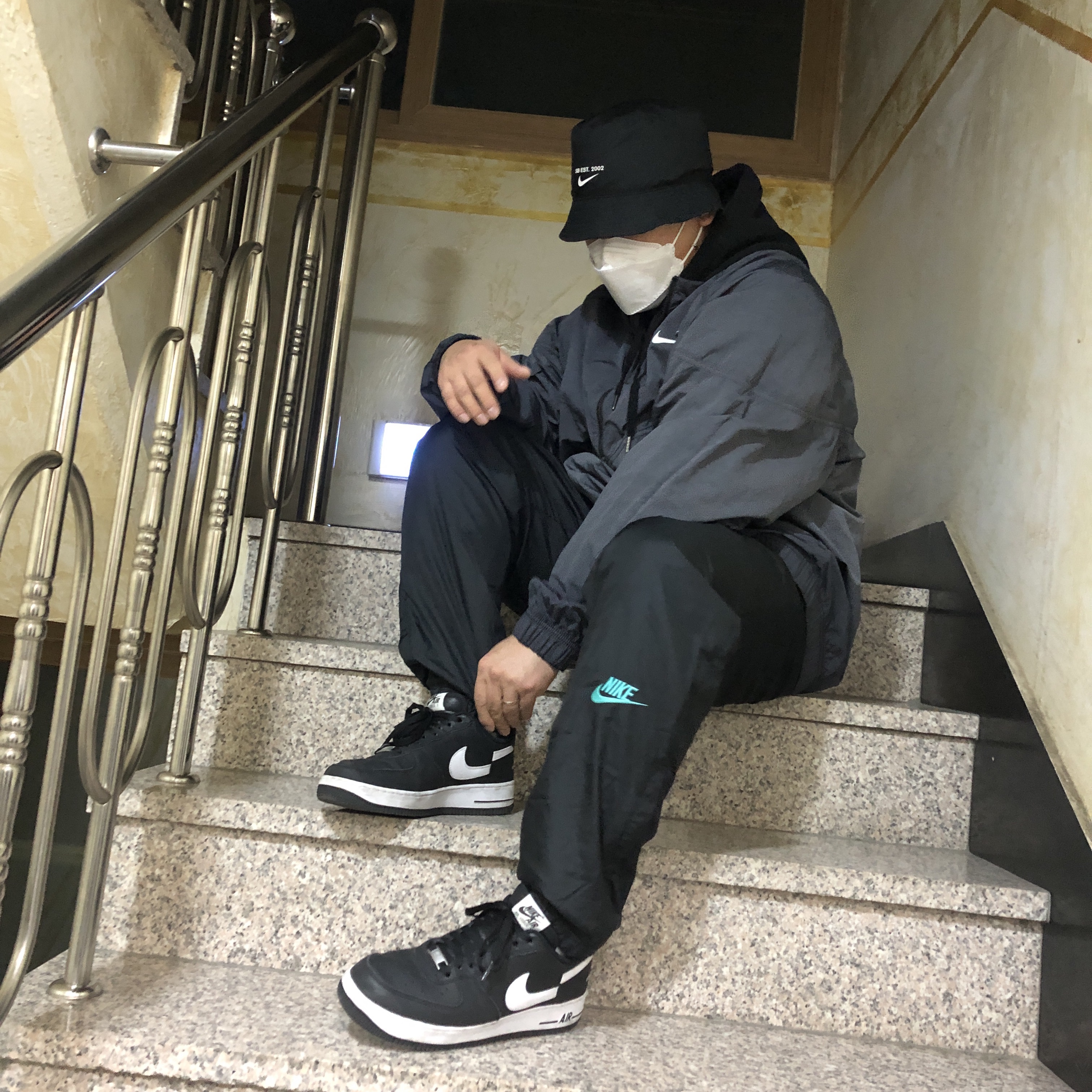 Nike x Comme des Garcons Shirt x Supreme Air Force 1 Low 2018 착용 스타일