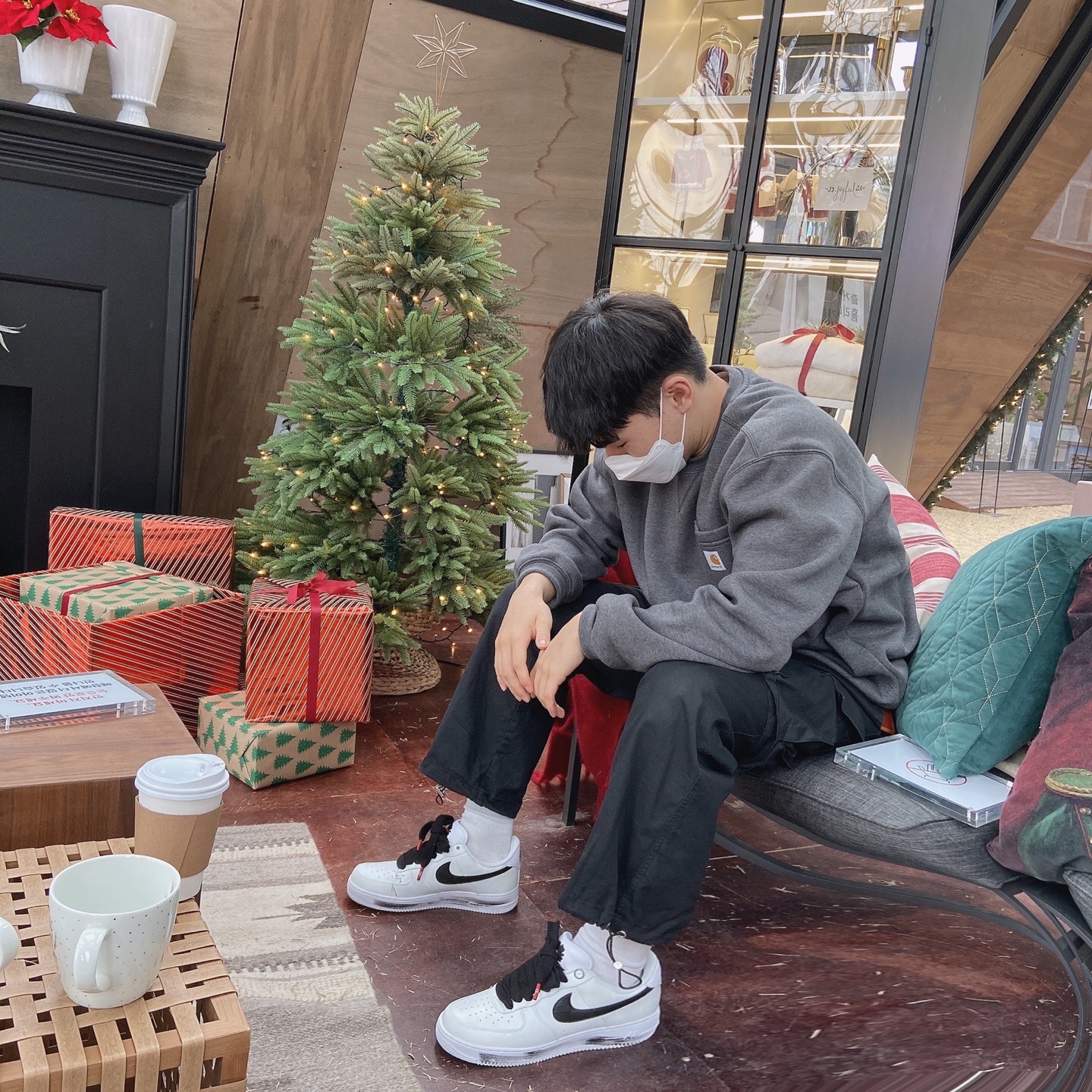 Nike x Peaceminusone Air Force 1 Low Para-Noise 2.0 착용 스타일 - 1
