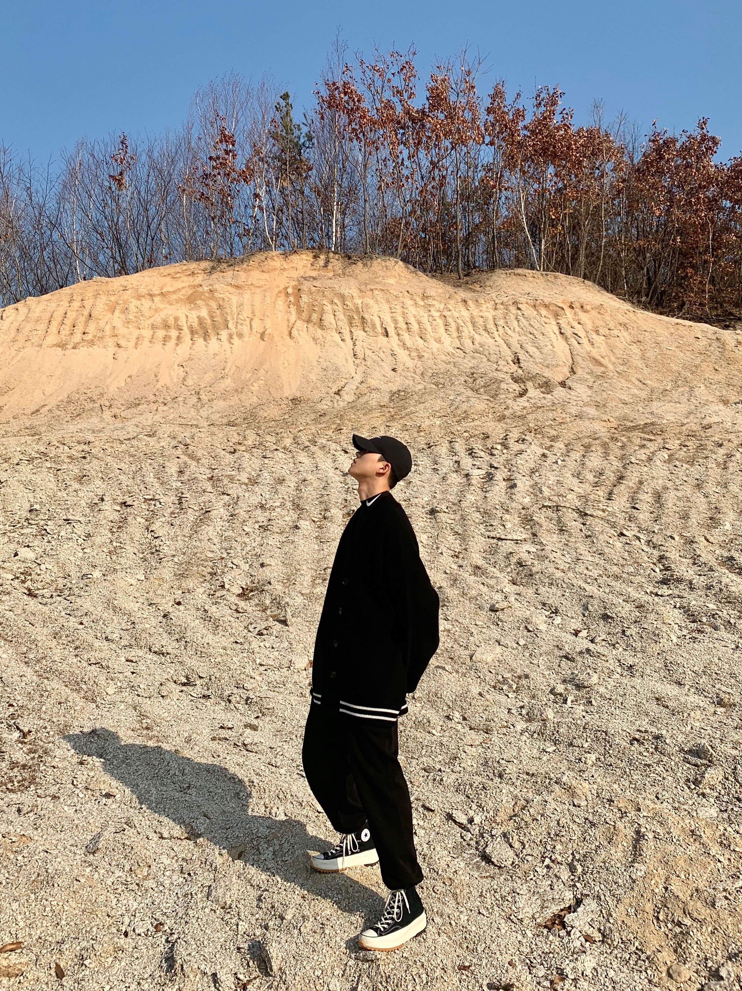 Converse x JW Anderson Run Star Hike Hi Black 착용 스타일