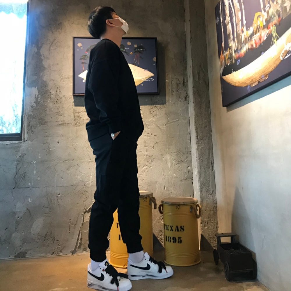 Nike x Peaceminusone Air Force 1 Low Para-Noise 2.0 착용 스타일 - 2