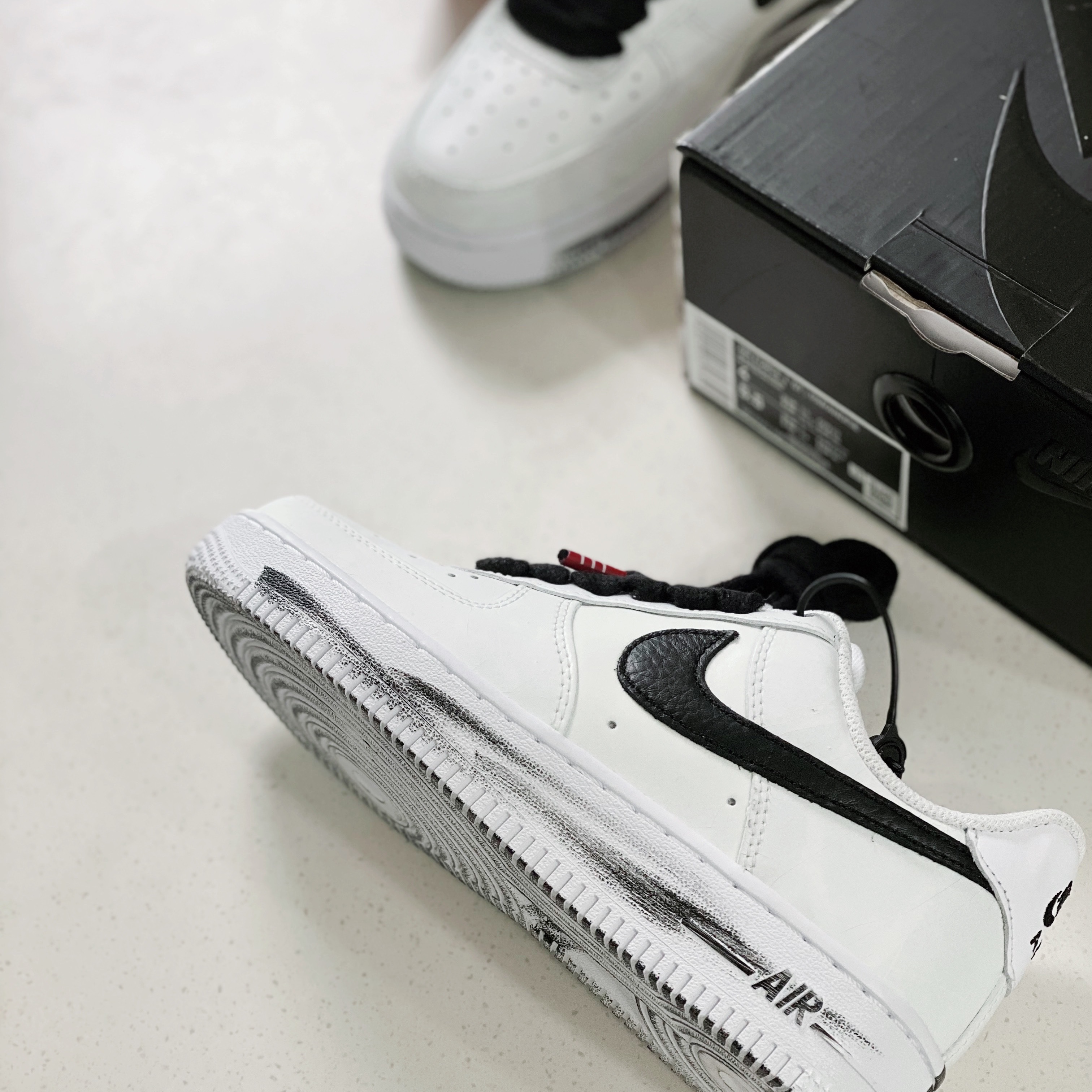Nike x Peaceminusone Air Force 1 Low Para-Noise 2.0 착용 스타일 - 2