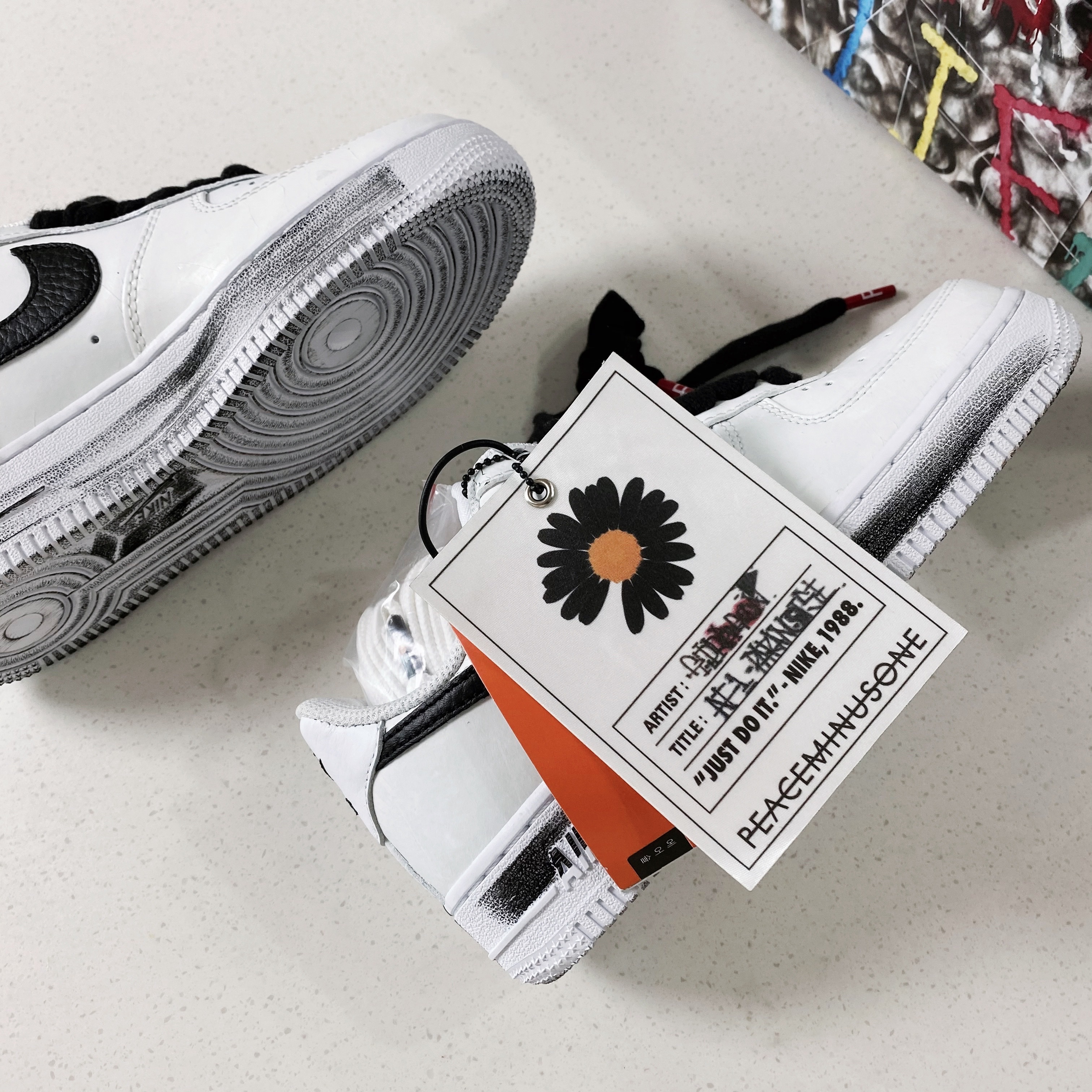 Nike x Peaceminusone Air Force 1 Low Para-Noise 2.0 착용 스타일 - 3