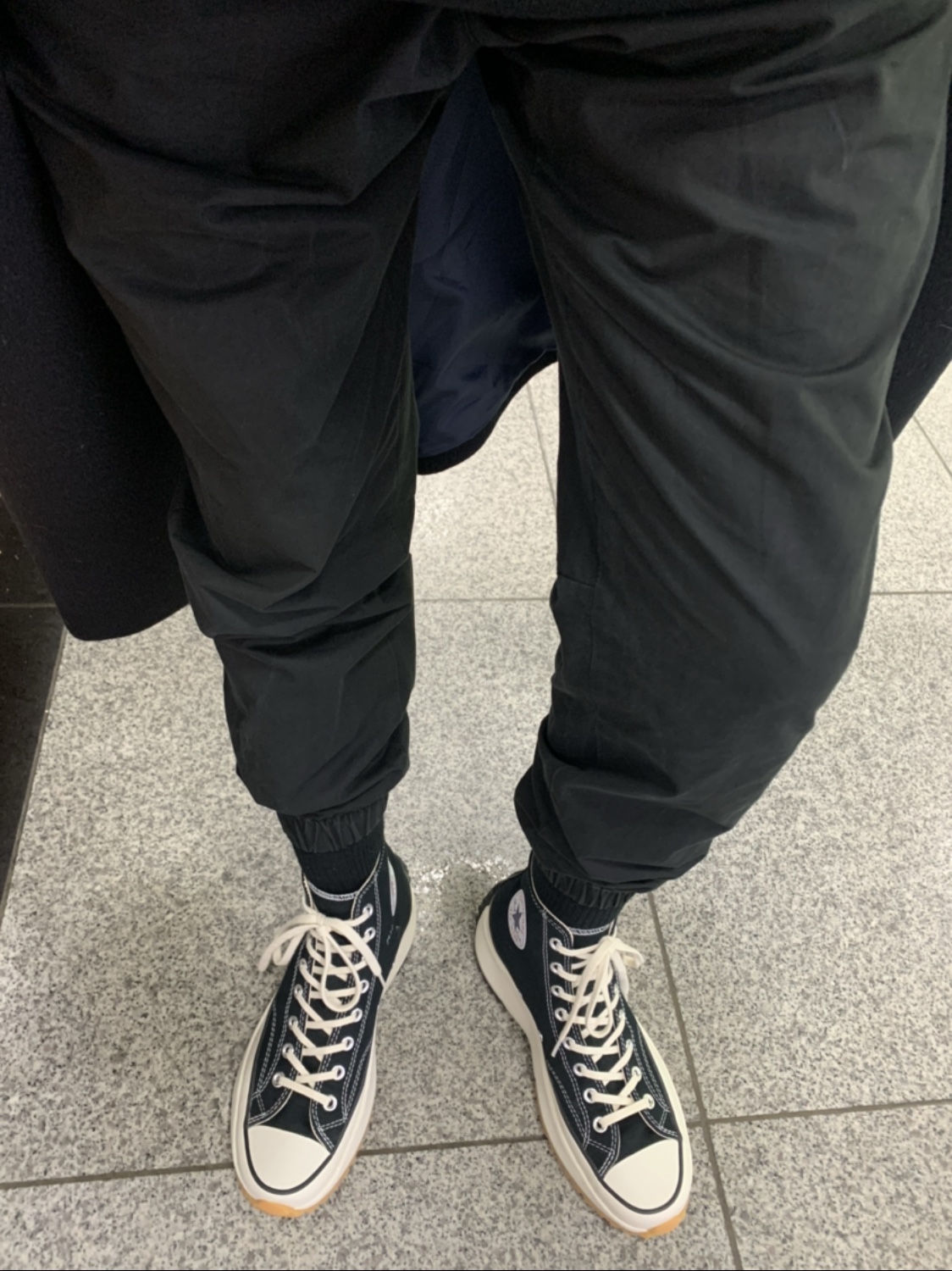 Converse x JW Anderson Run Star Hike Hi Black 착용 스타일