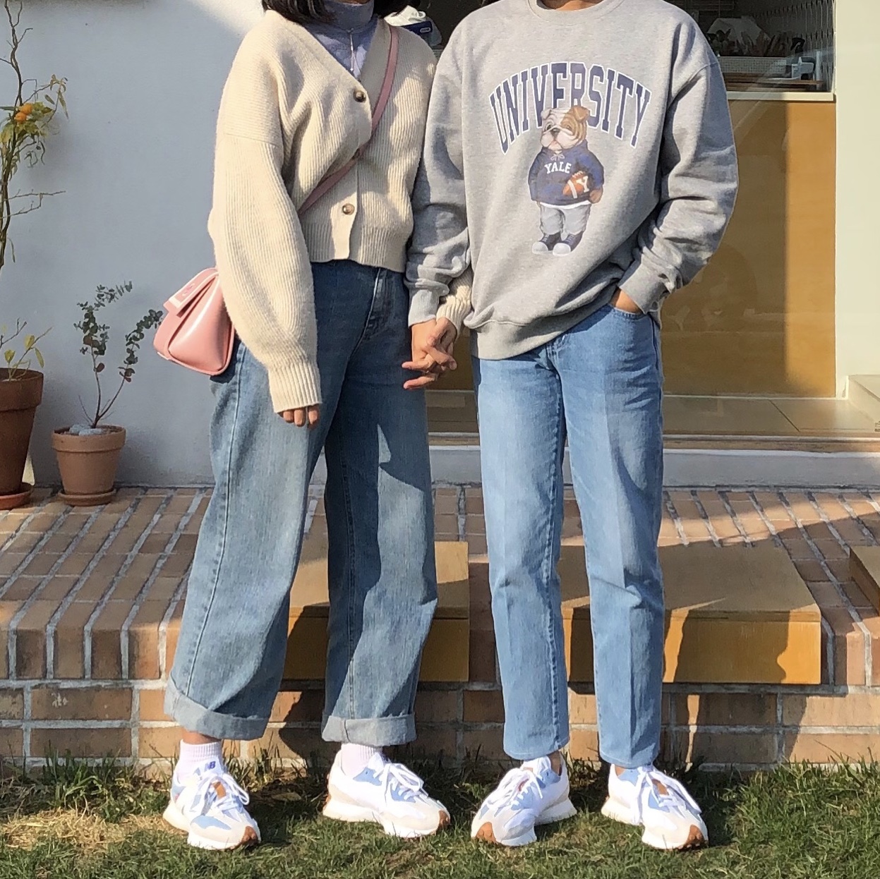 (W) New Balance x Levi's 327 Blue - Levi's Tag 착용 스타일 - 1