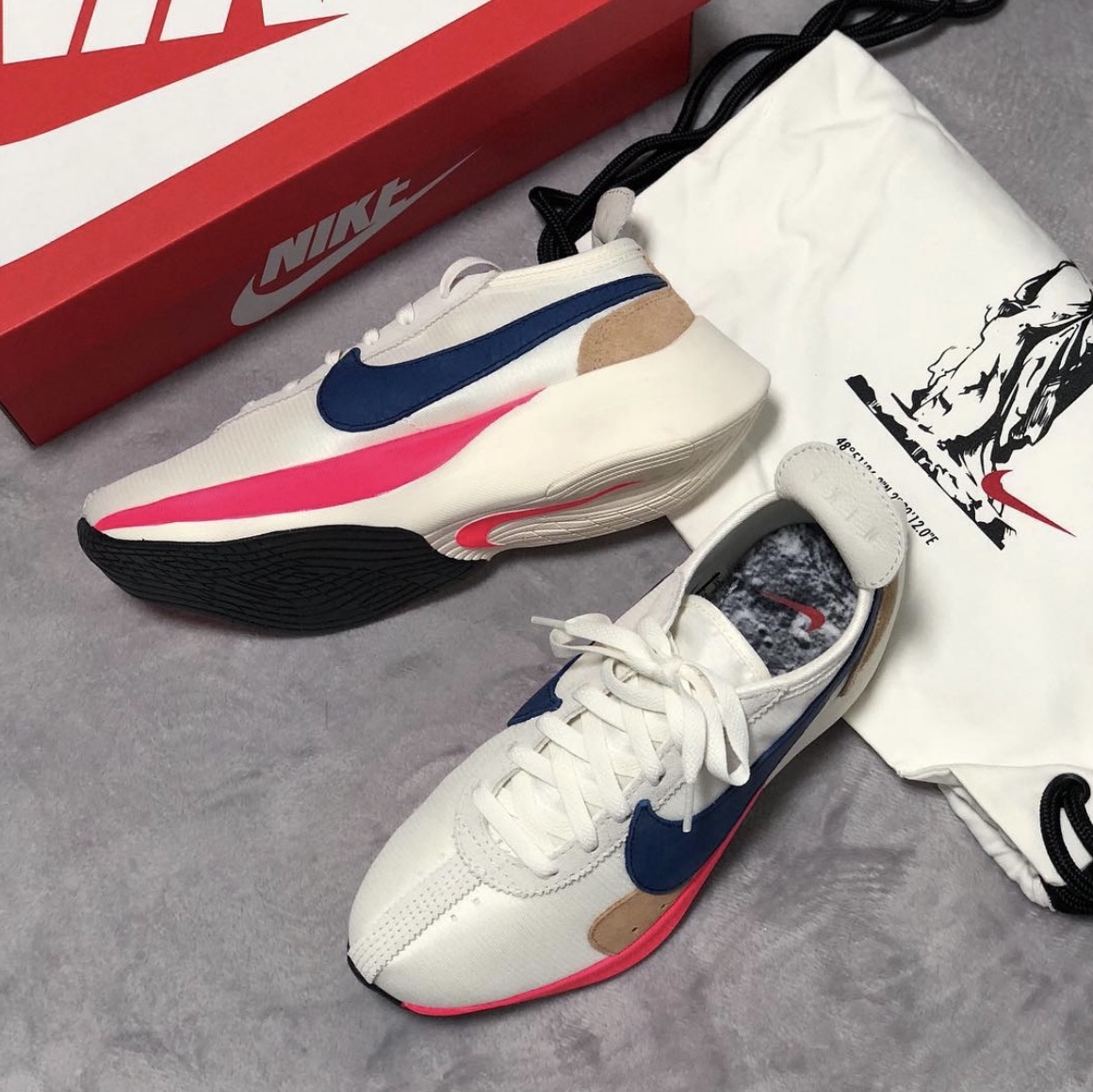 Nike Moon Racer Sail Solar Blue 착용 스타일 - 1