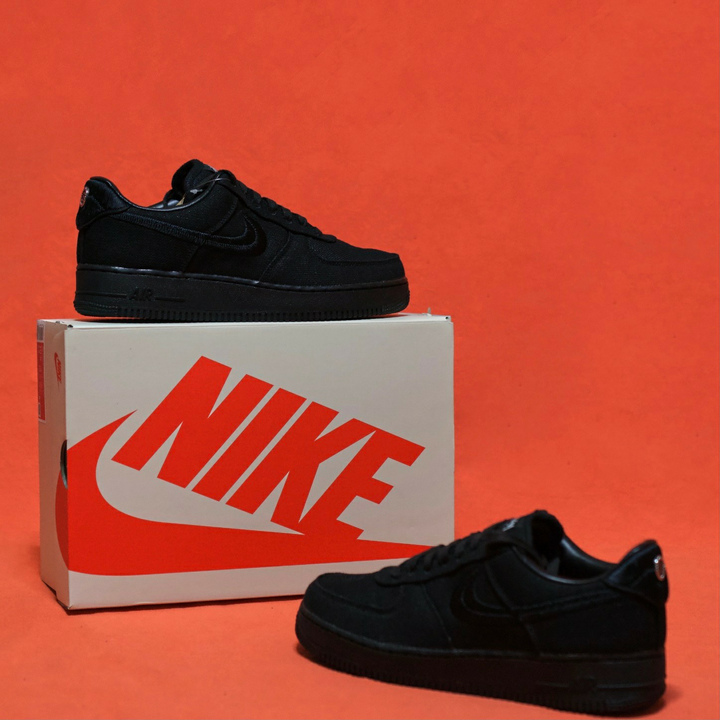 Nike x Stussy Air Force 1 Low Triple Black 착용 스타일 - 1