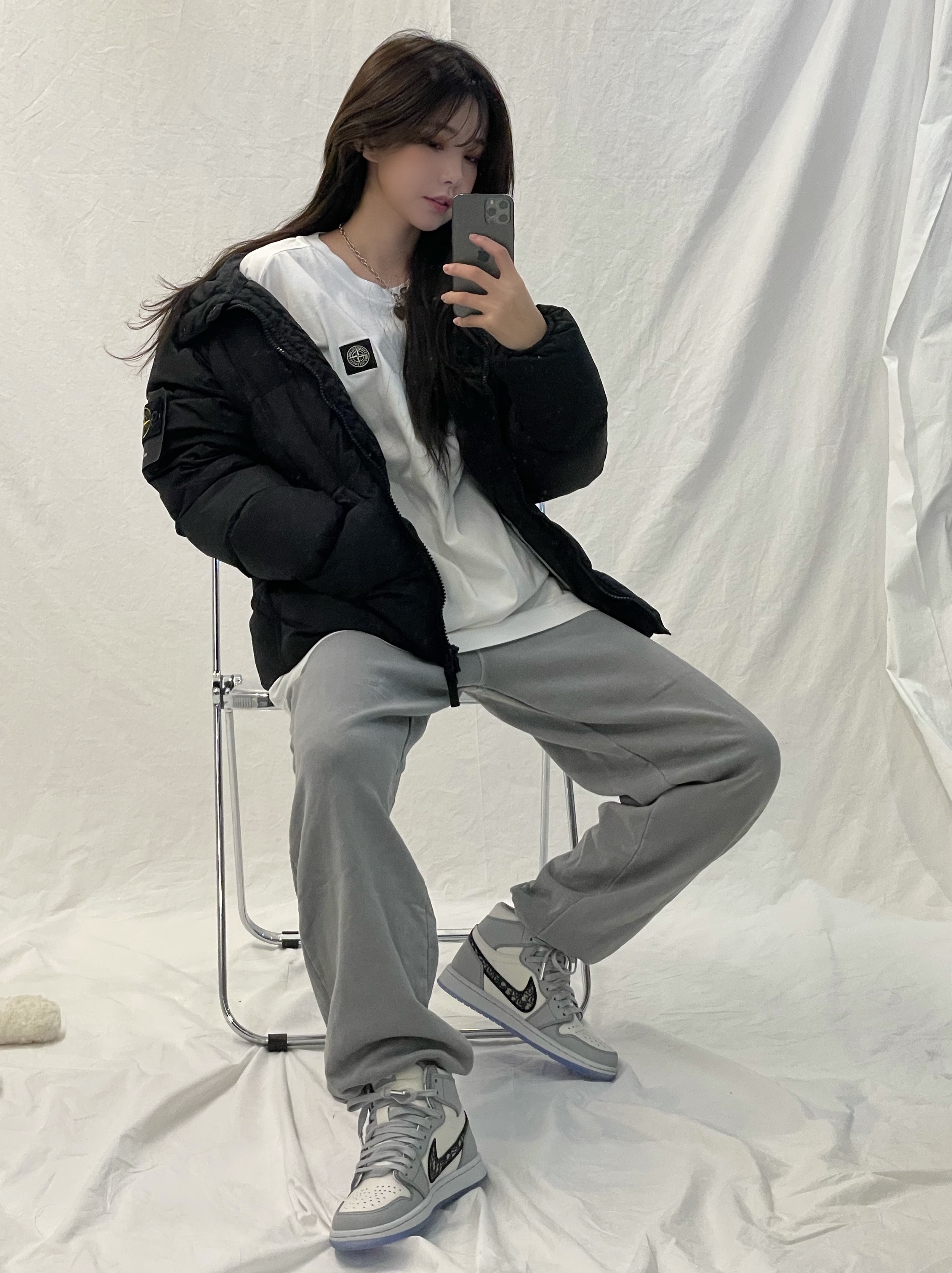 Jordan 1 x Dior High OG 착용 스타일