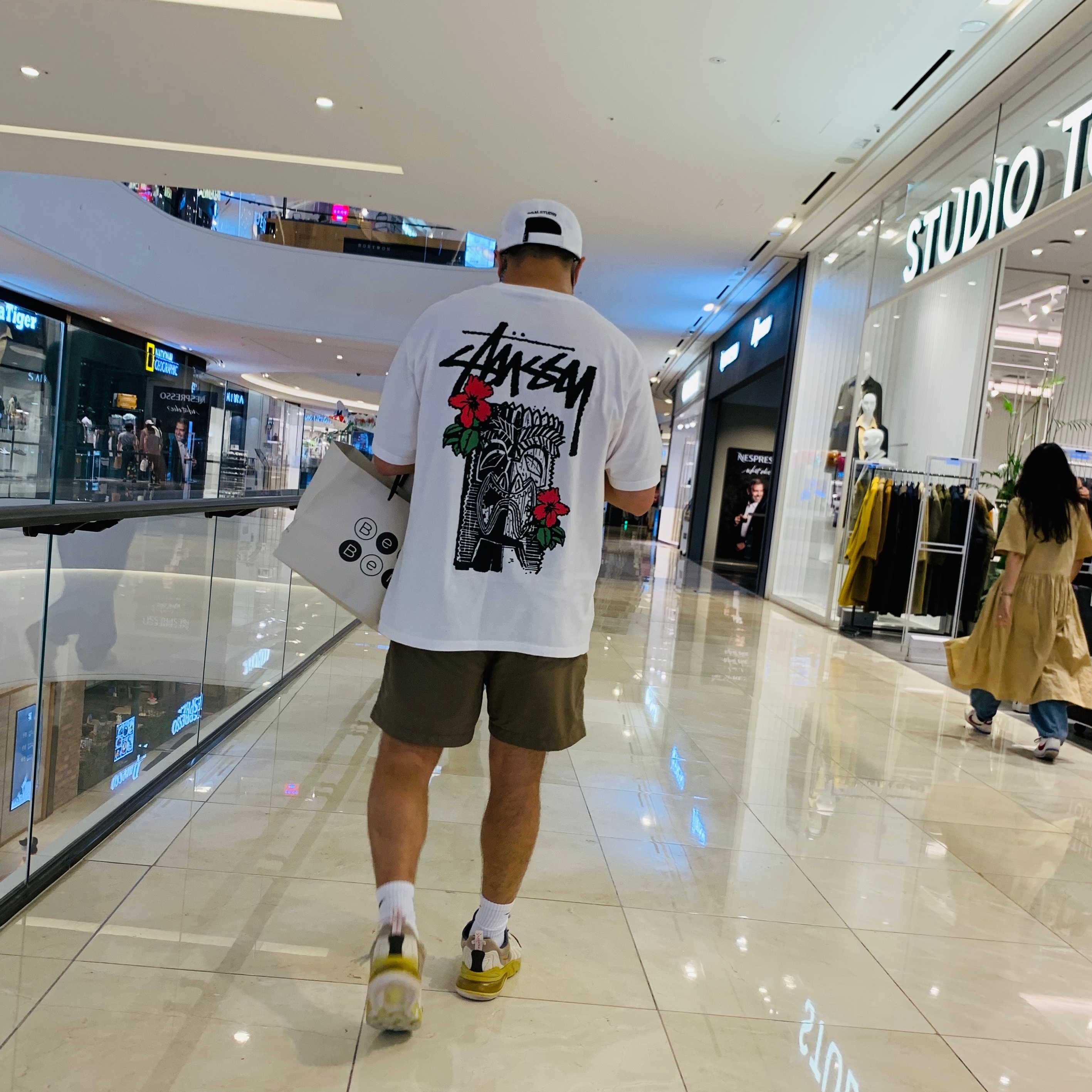 Nike x Travis Scott Air Max 270 React Cactus Trails 착용 스타일 - 2