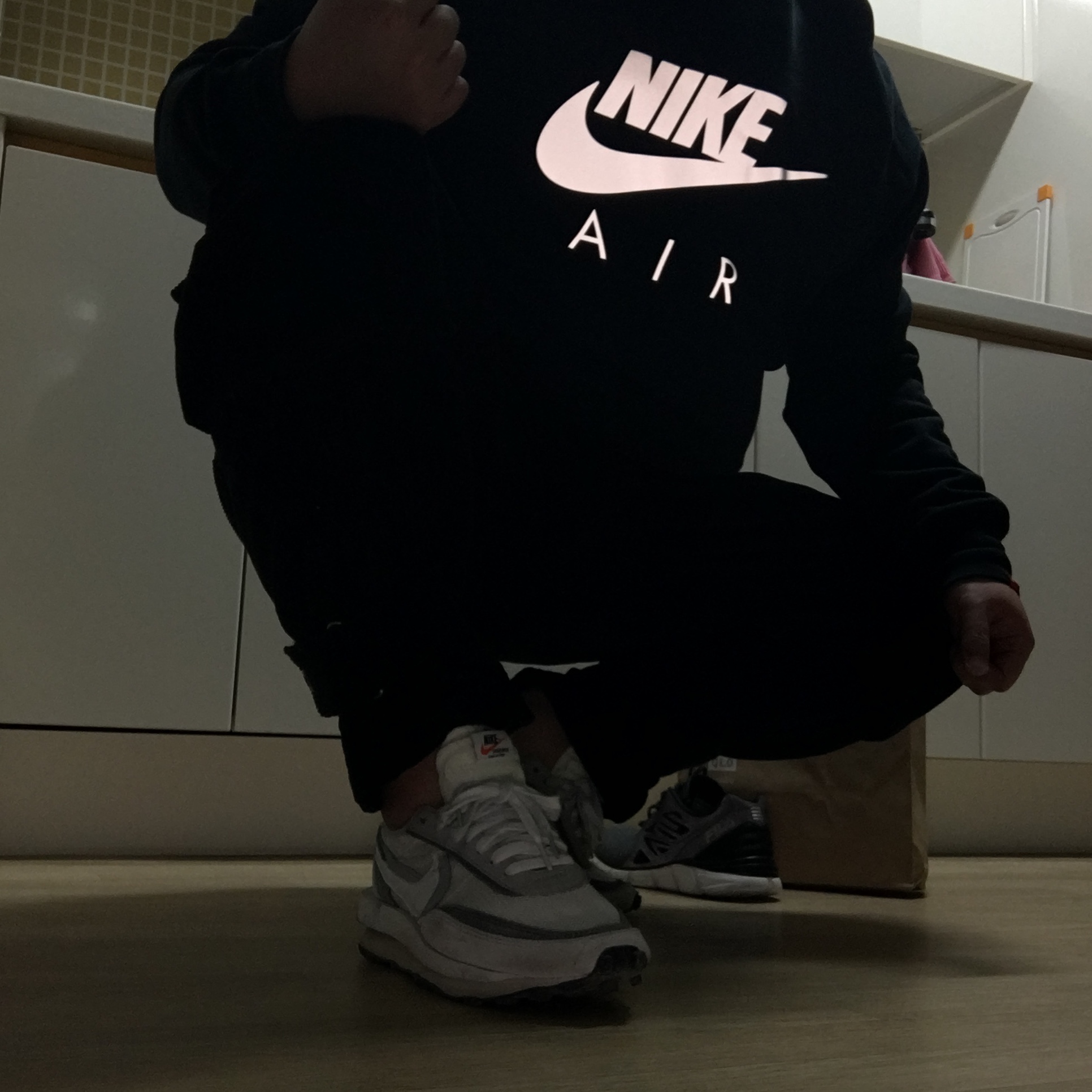Nike x Sacai LDWaffle Summit White 착용 스타일