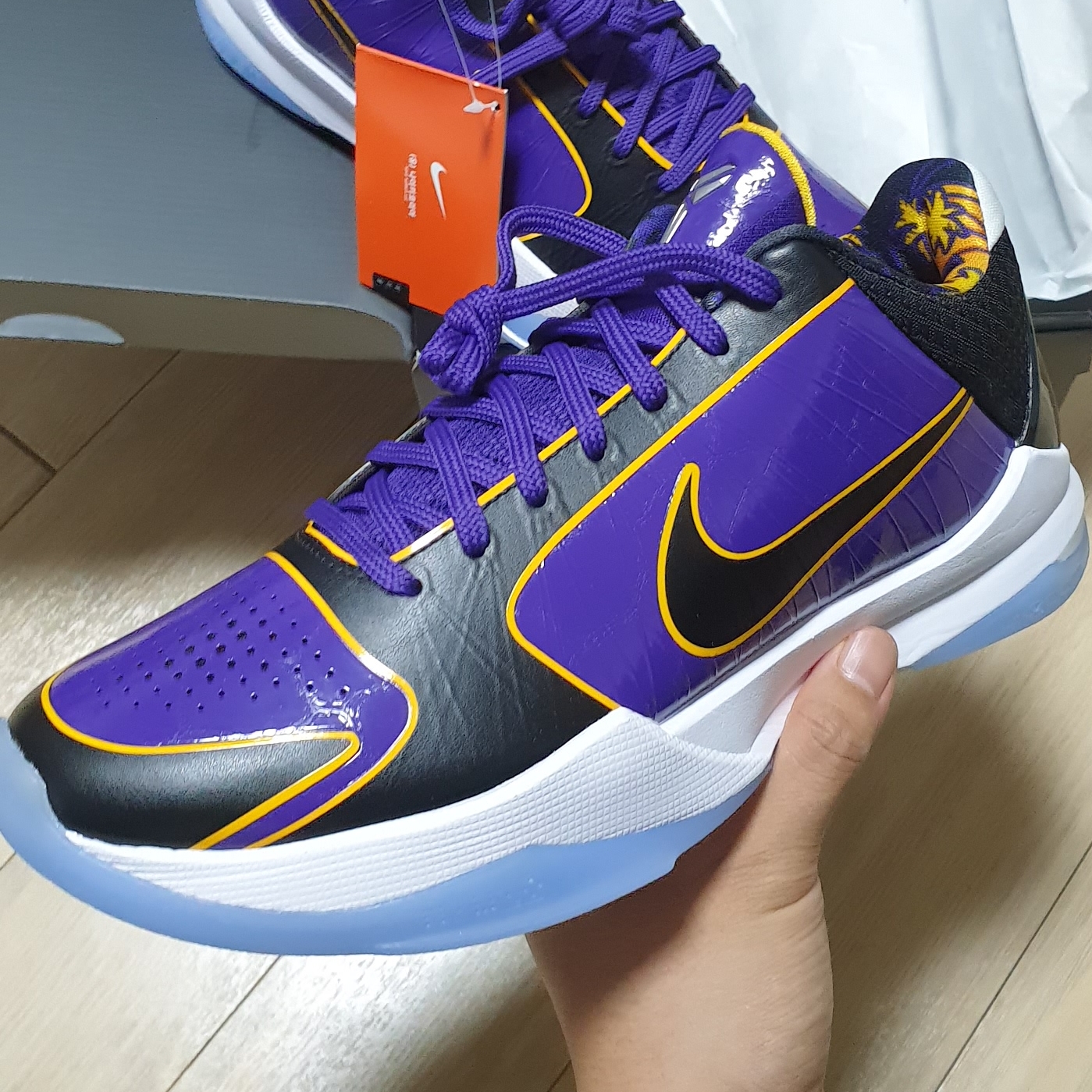 Nike Kobe 5 Protro 5X Champ 착용 스타일