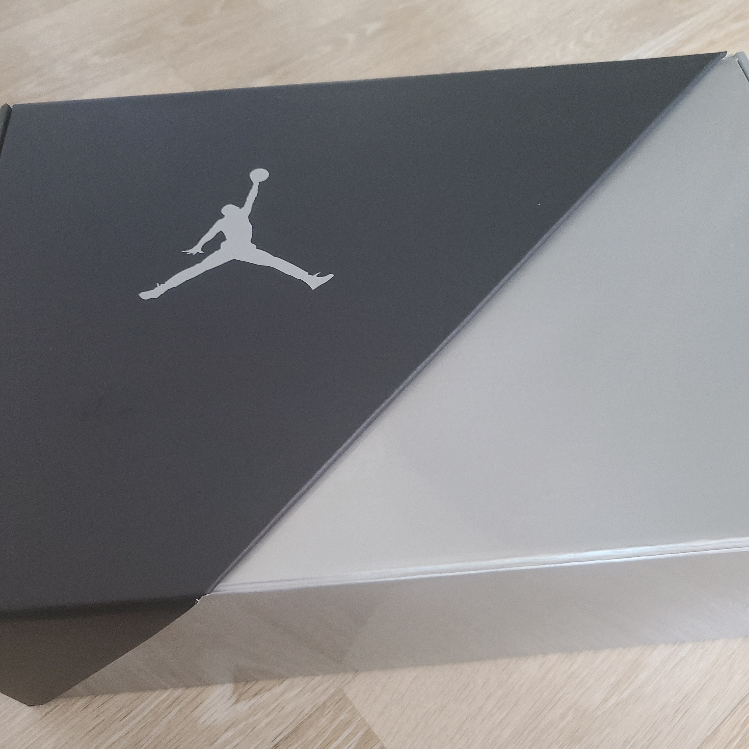Jordan 11 Retro Jubilee 착용 스타일 - 2