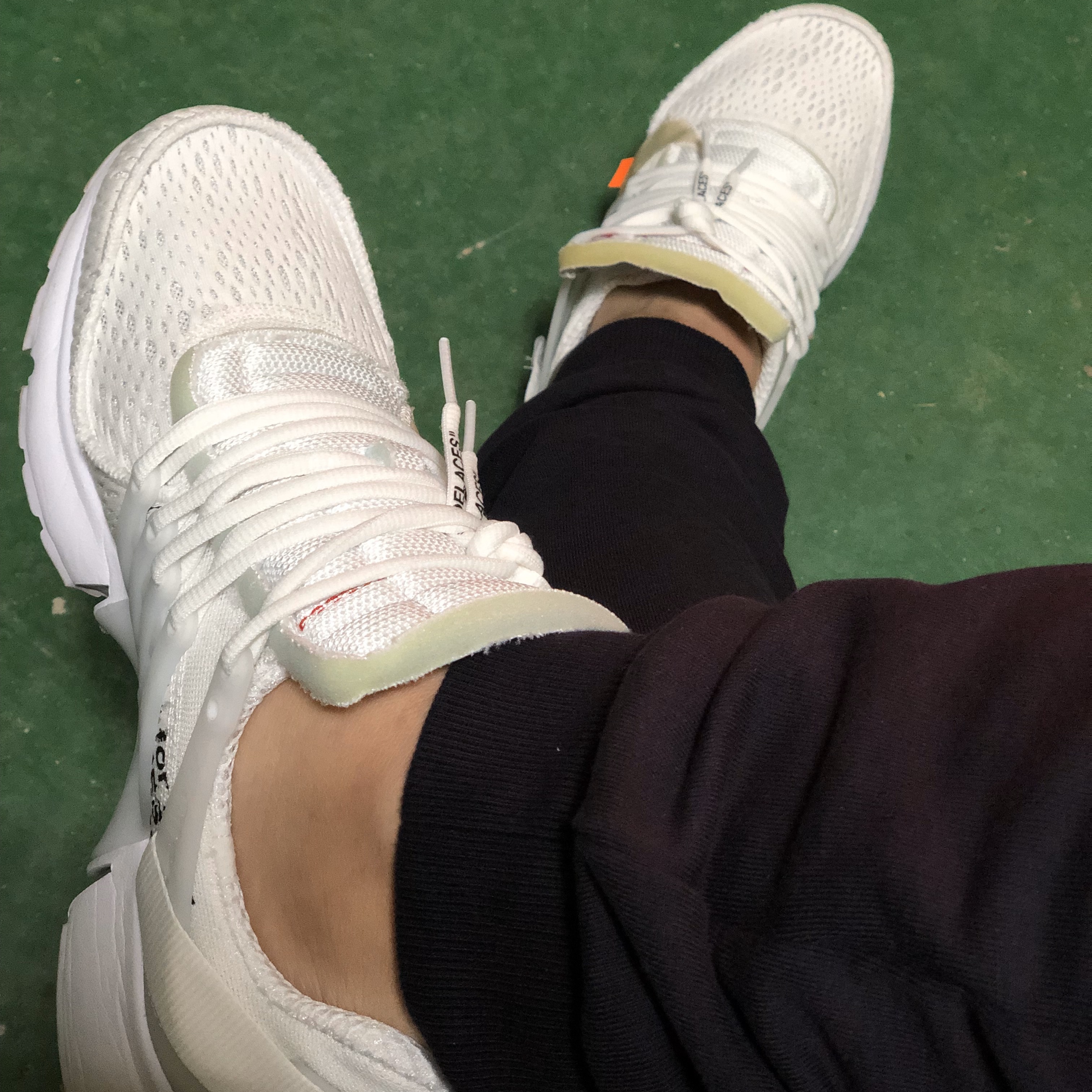 Nike x Off-White Air Presto Black, Nike x Off-White Air Presto White 착용 스타일 - 2