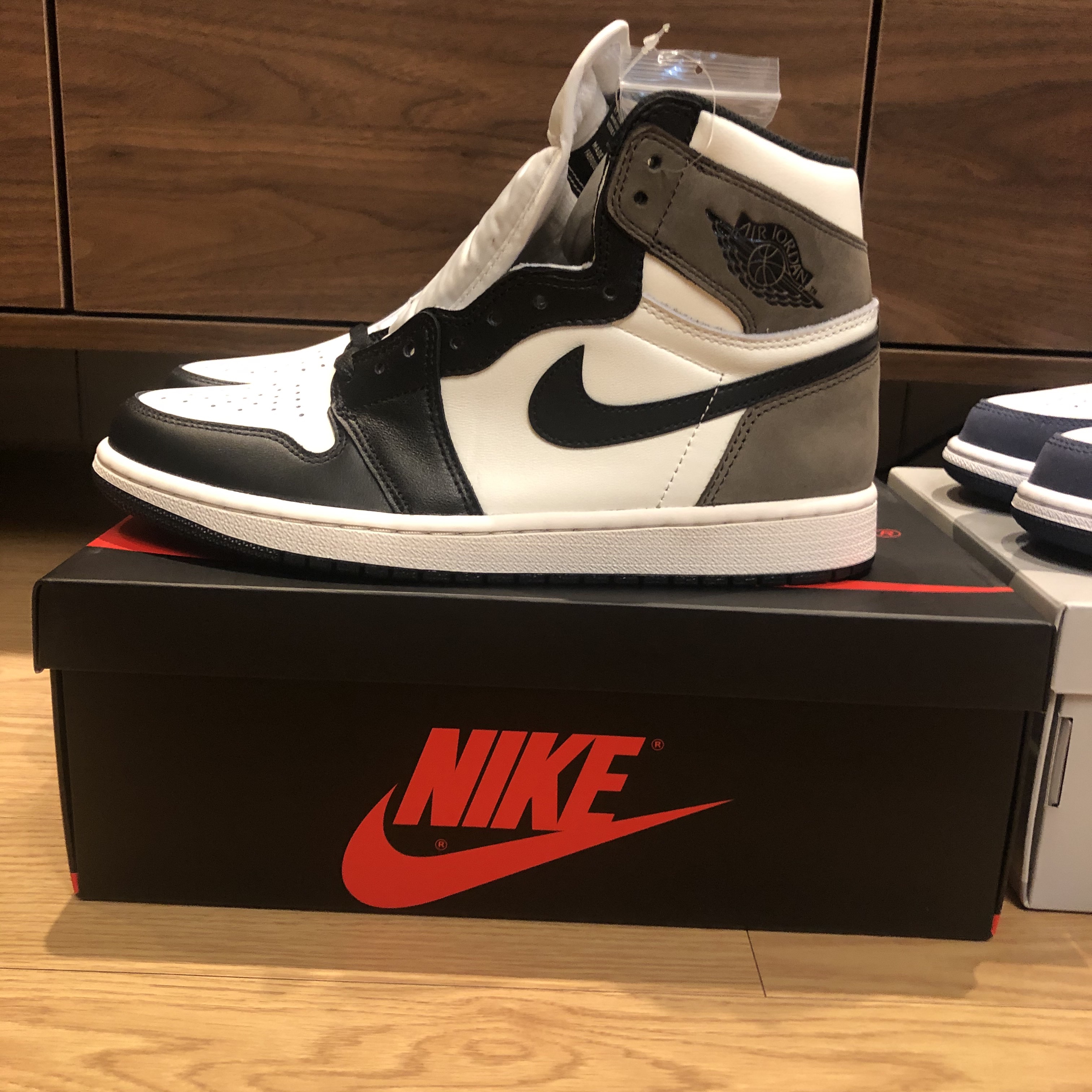 Jordan 1 Retro High OG Black Mocha 착용 스타일