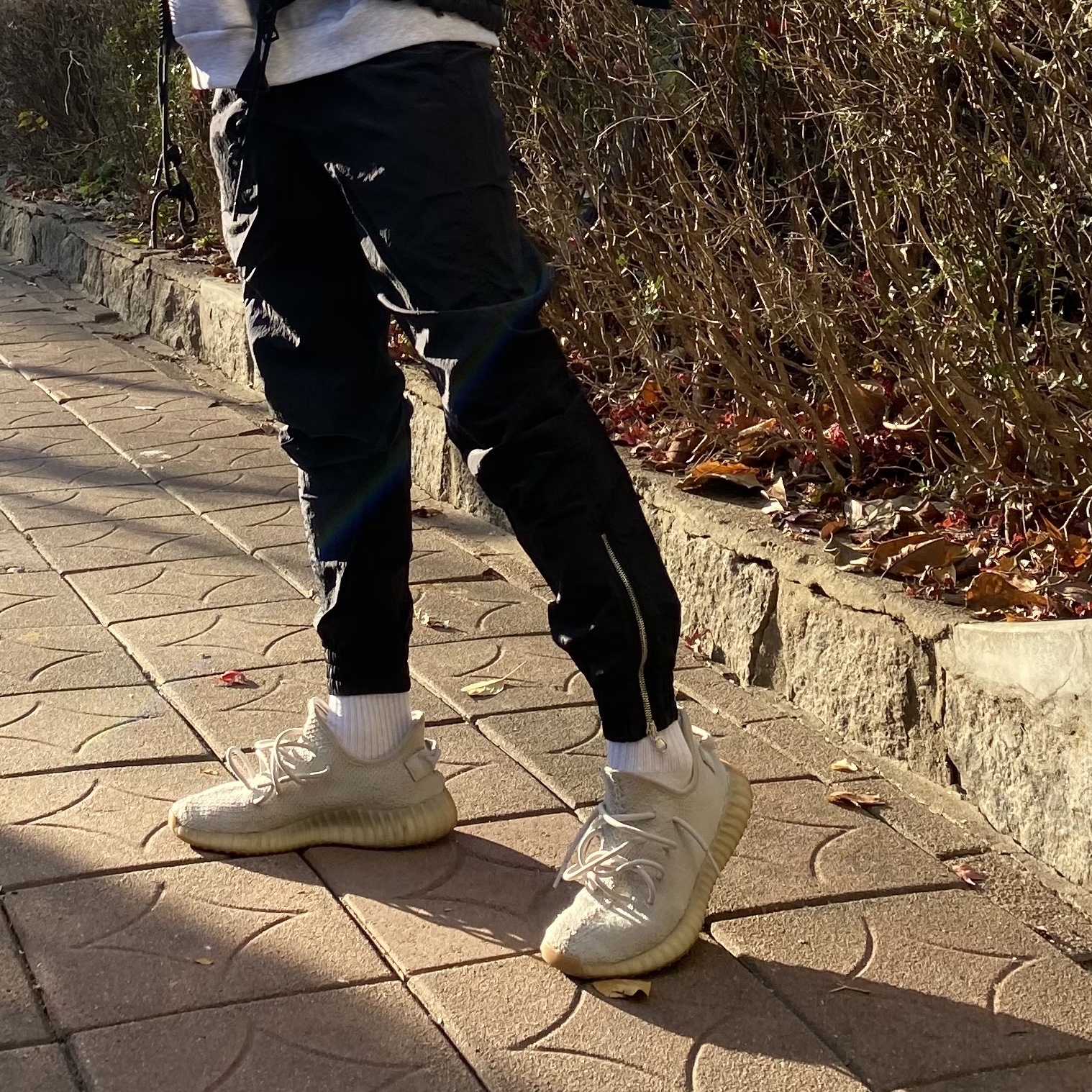 Adidas Yeezy Boost 350 V2 Sesame 2018 착용 스타일