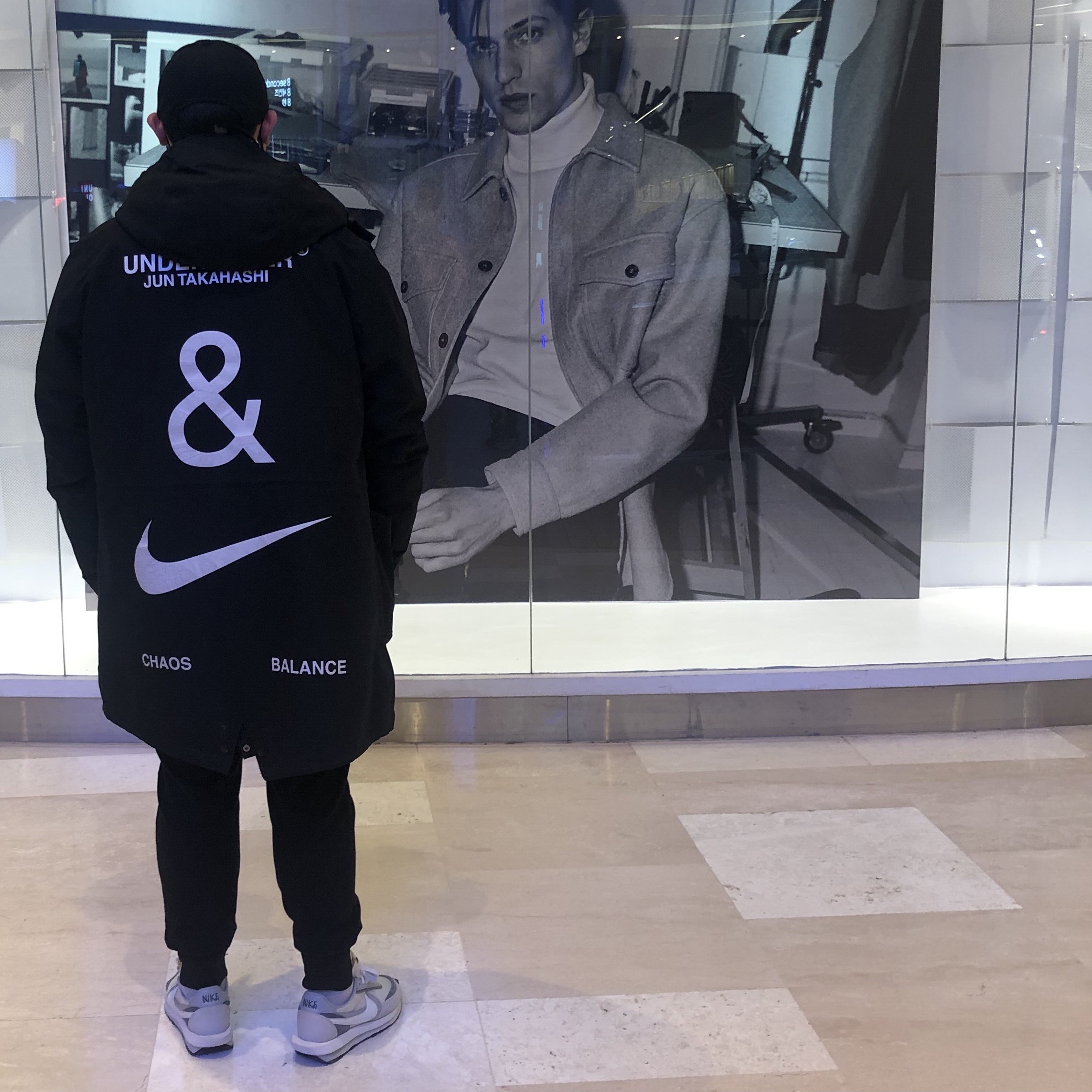 Nike x Sacai LDWaffle Summit White, Nike x Undercover Fishtail Parka Black - US/EU 착용 스타일