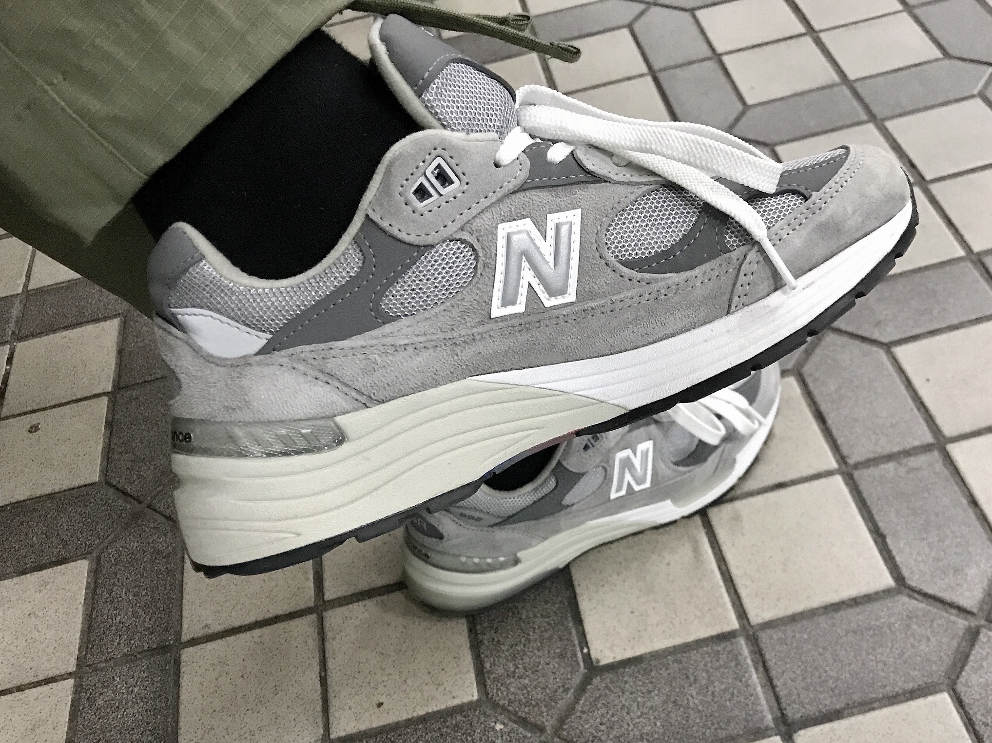 New Balance 992 Made in USA Grey - D Standard 착용 스타일