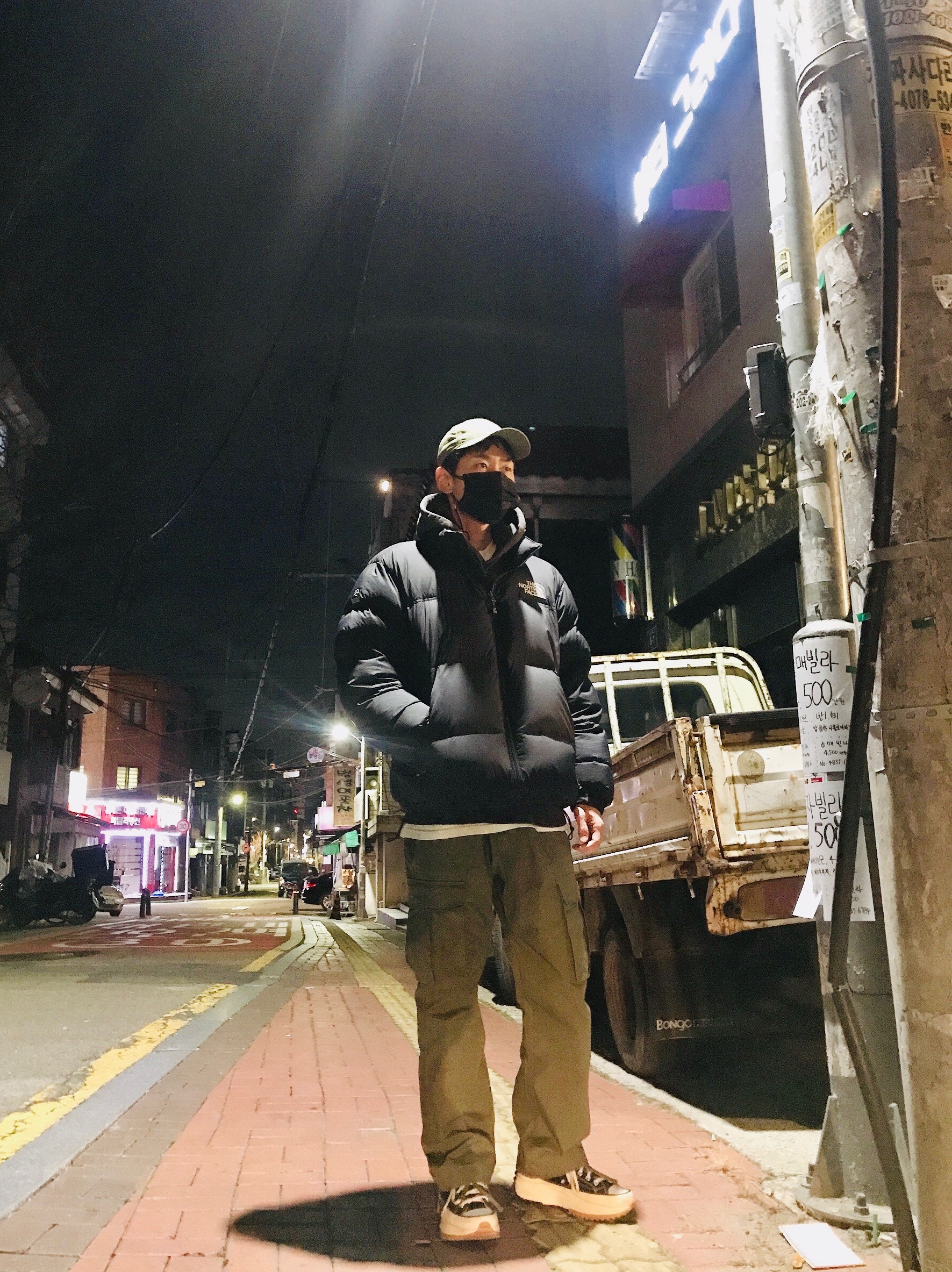 Converse x JW Anderson Run Star Hike Hi Black 착용 스타일