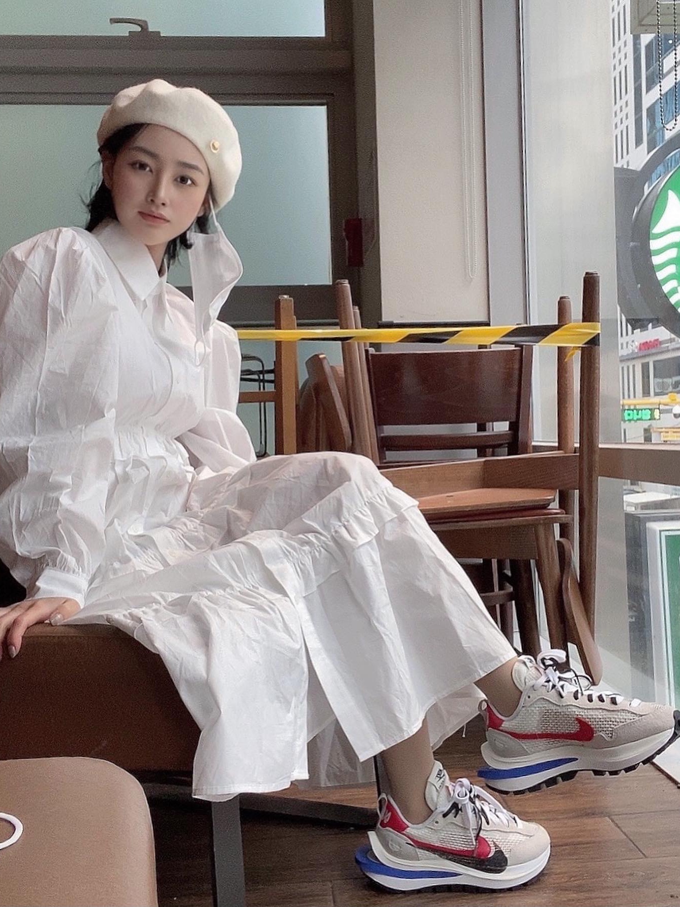 Nike x Sacai VaporWaffle Royal Fuchsia 착용 스타일 - 1