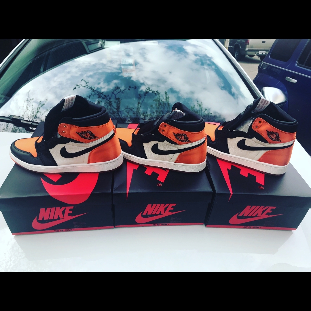 (W) Jordan 1 Retro High OG Satin Shattered Backboard 착용 스타일 - 1