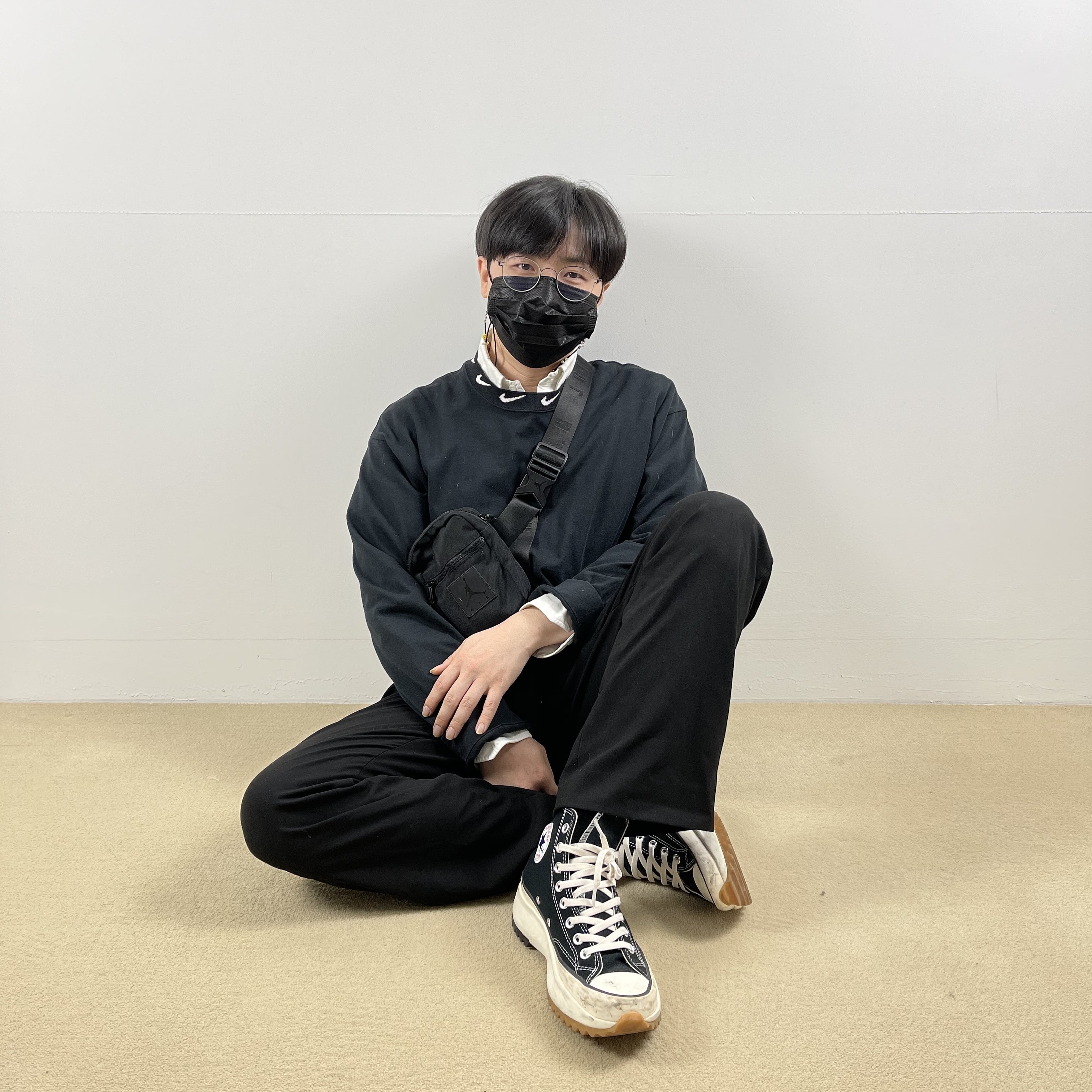 Converse x JW Anderson Run Star Hike Hi Black, Nike x Stussy NRG BR LS Knit Top 착용 스타일