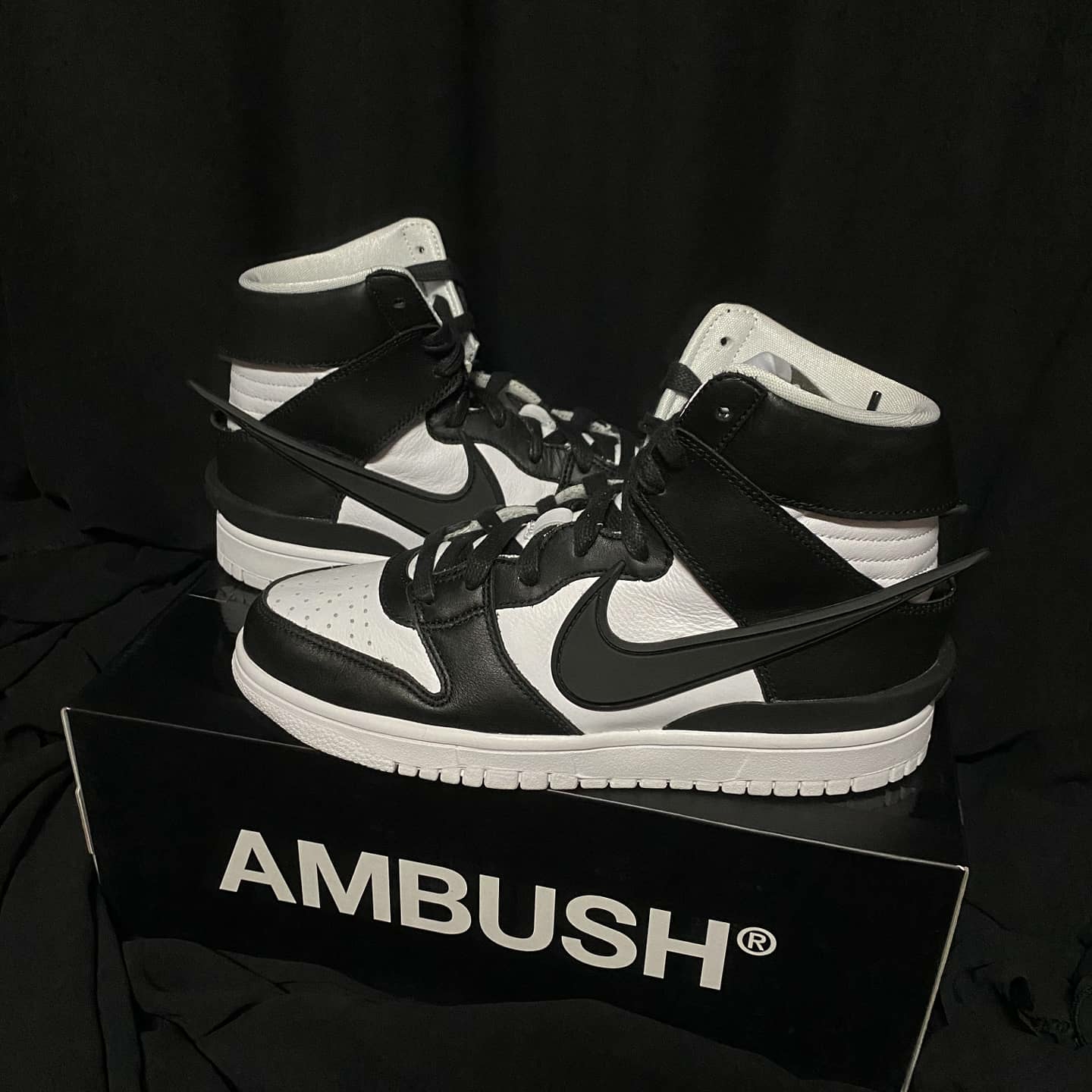 Nike x Ambush Dunk High Black 착용 스타일 - 1