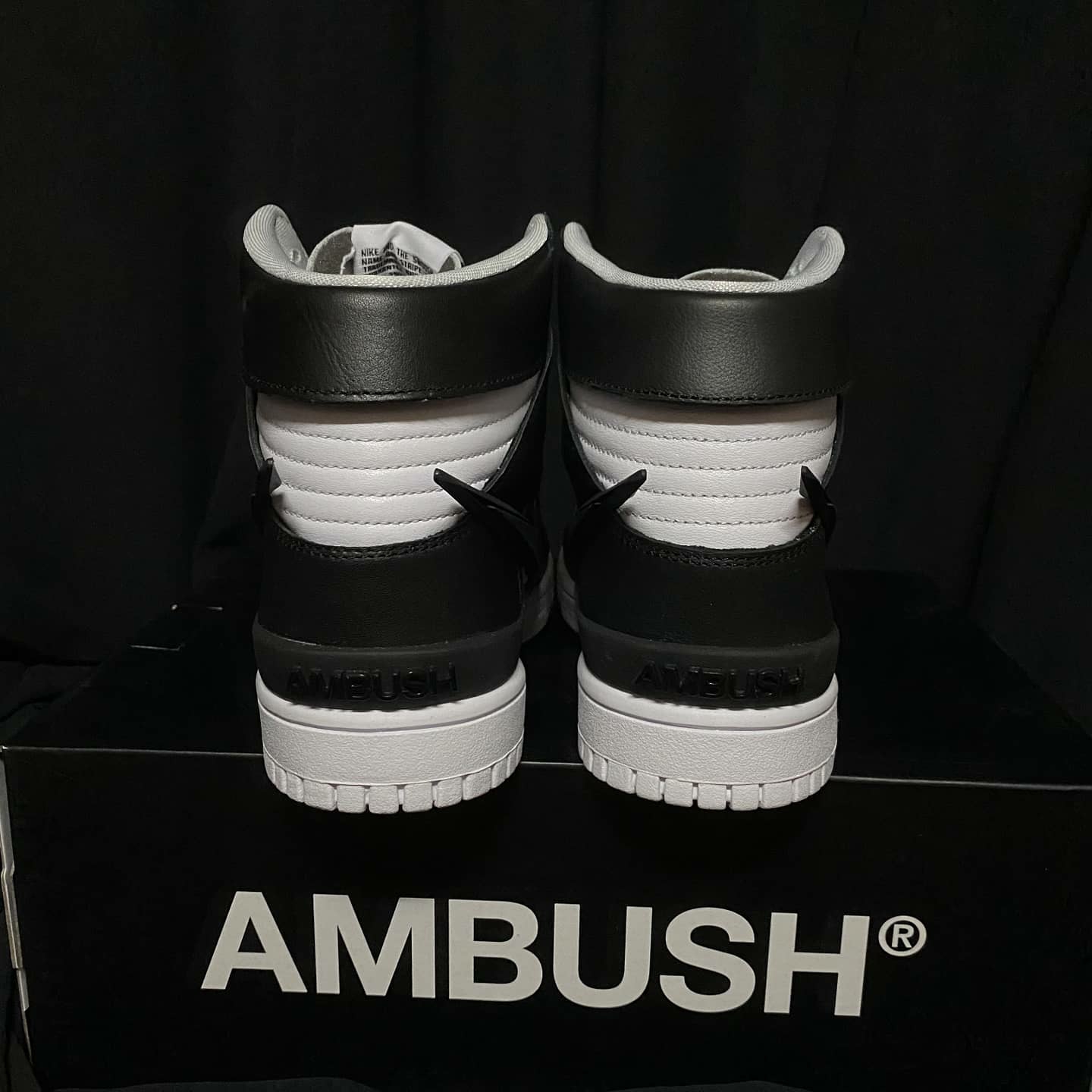 Nike x Ambush Dunk High Black 착용 스타일 - 4