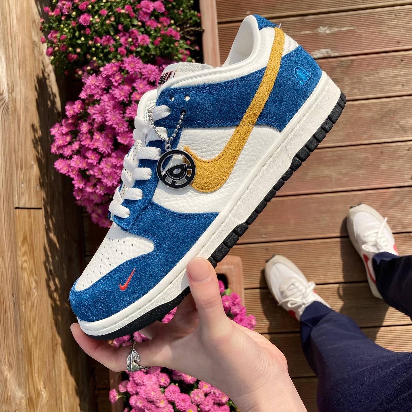 Nike x Kasina Dunk Low 80's Bus, Nike Daybreak SP White University Red 착용 스타일