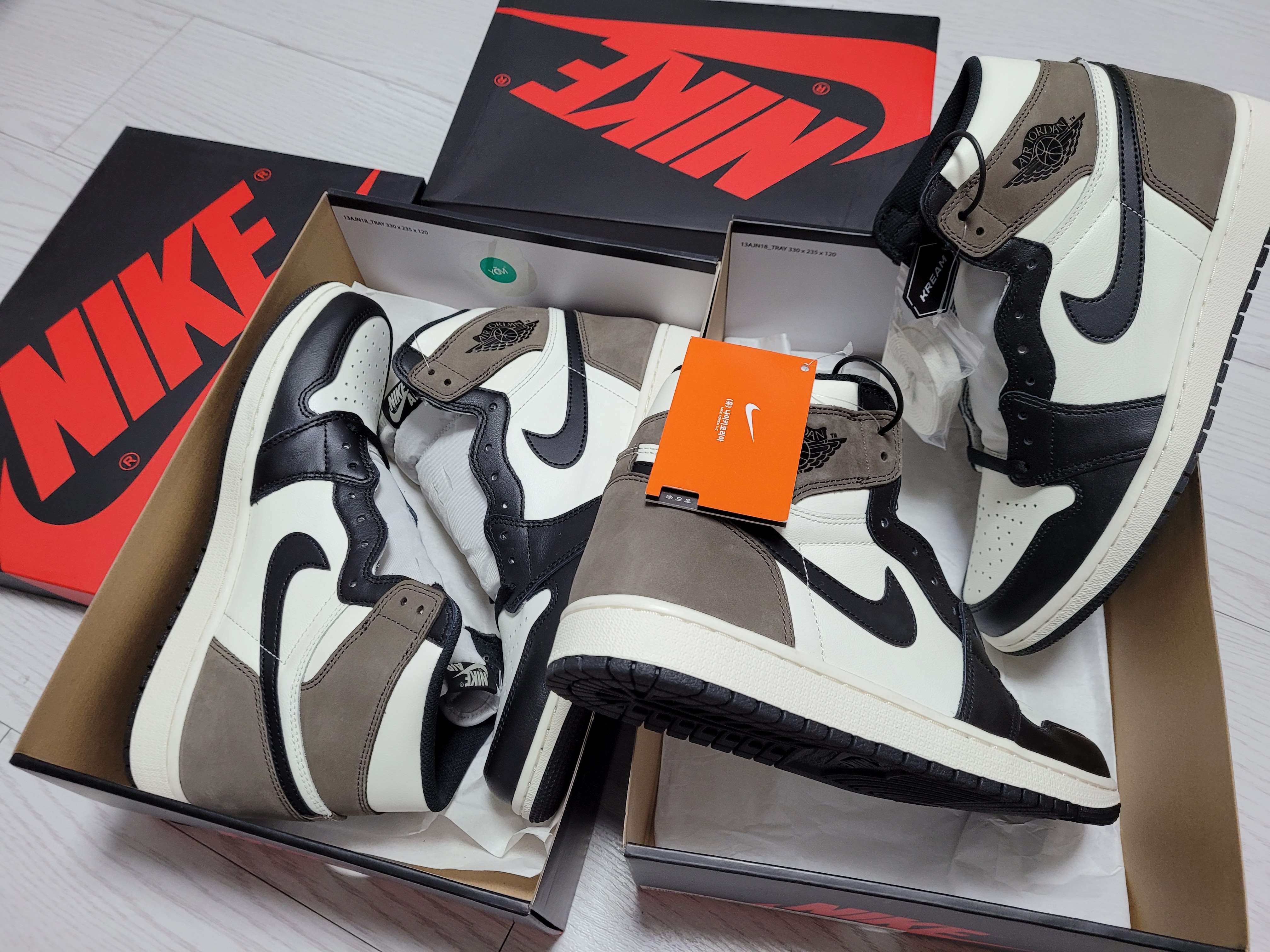 Jordan 1 Retro High OG Black Mocha 착용 스타일