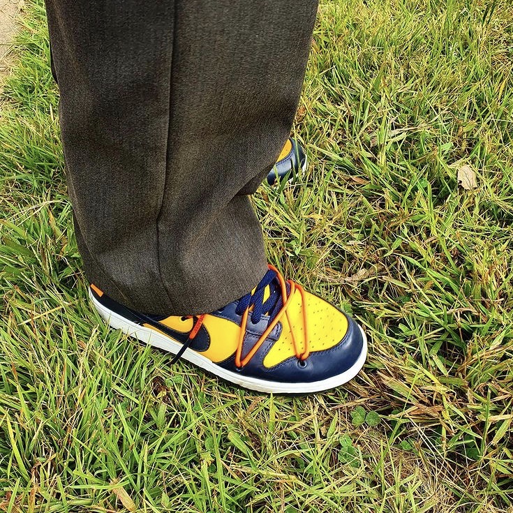Nike x Off-White Dunk Low University Gold Midnight Navy 착용 스타일