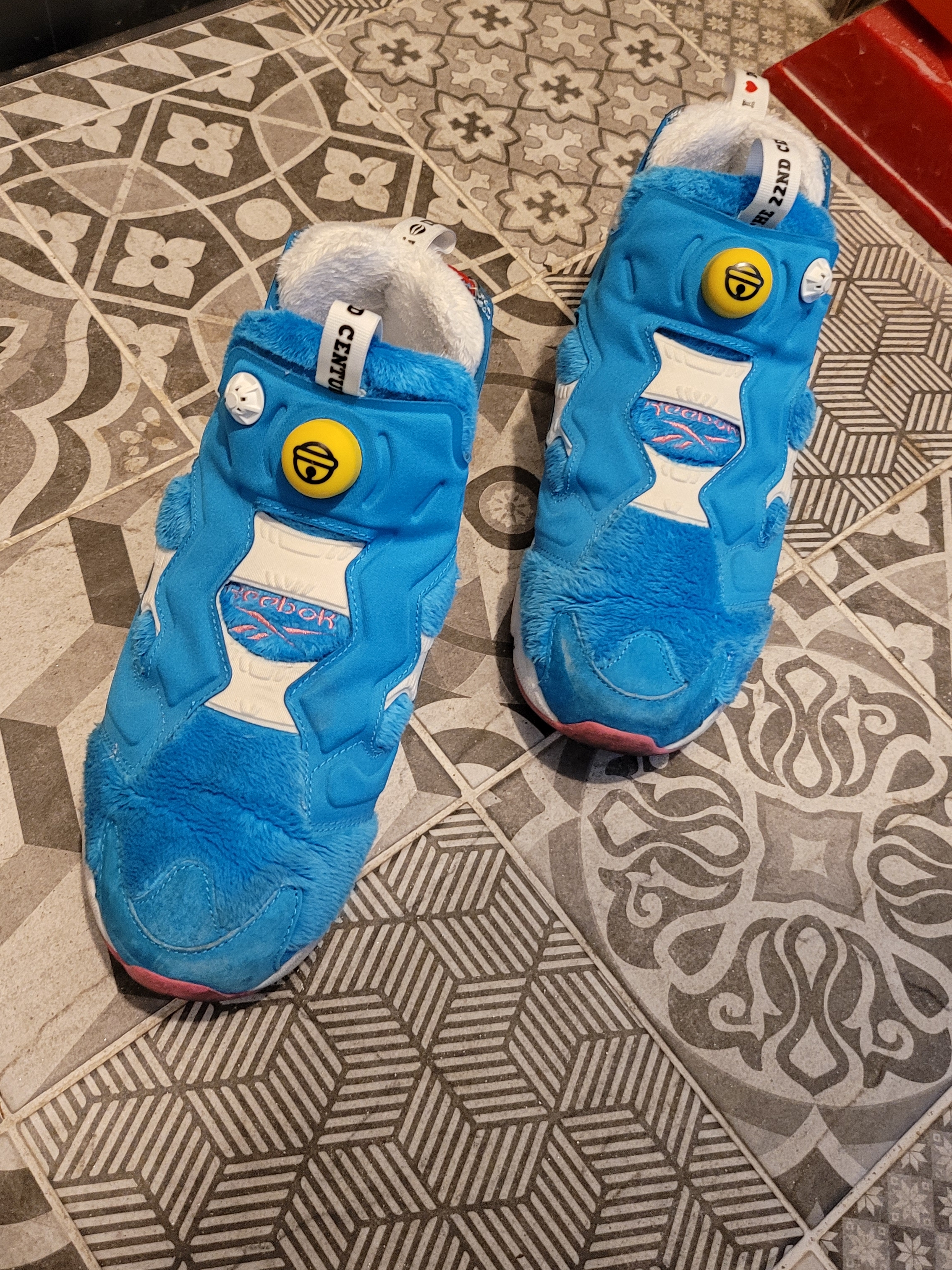 Reebok x Atmos x Packer Instapump Fury Doraemon 착용 스타일