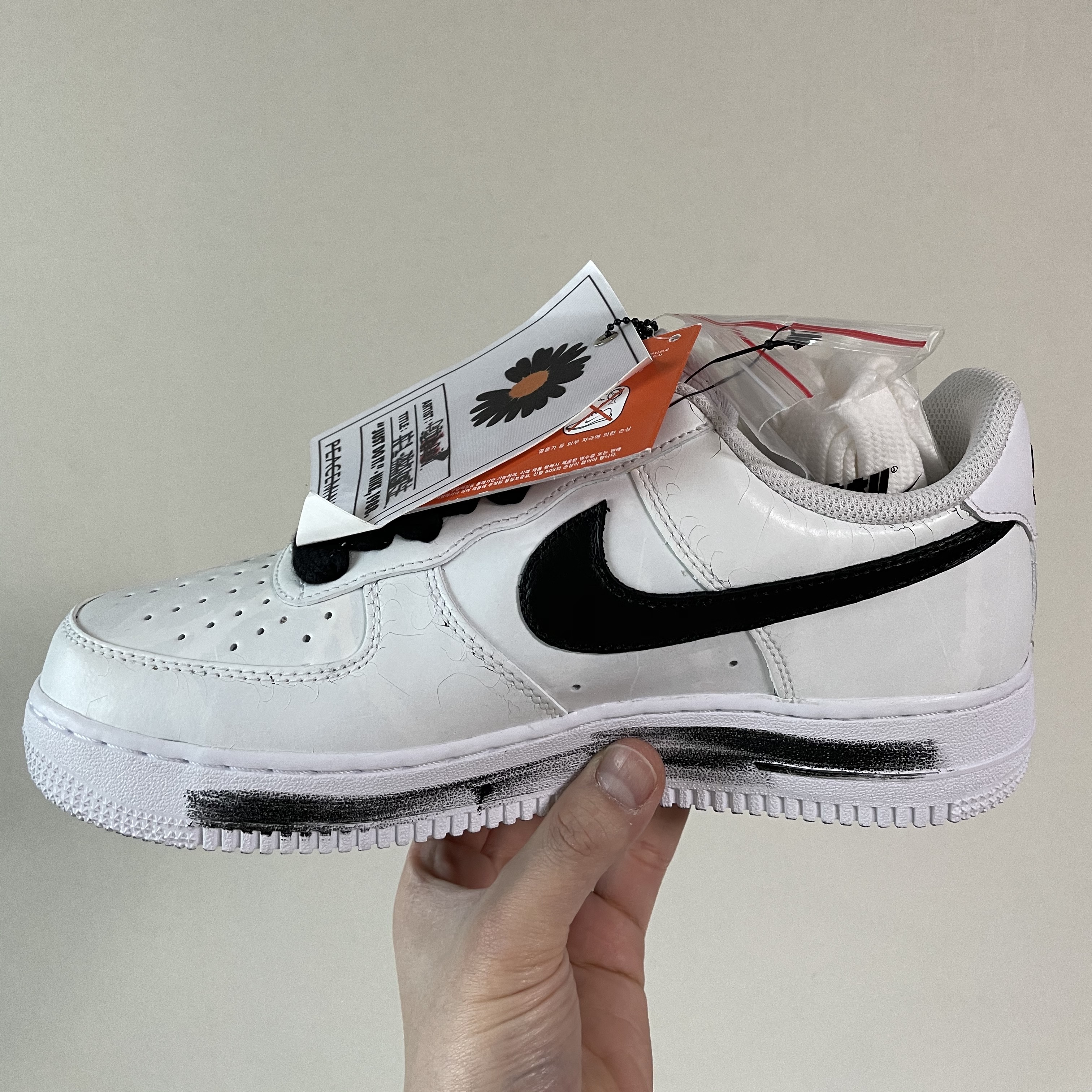 Nike x Peaceminusone Air Force 1 Low Para-Noise 2.0 착용 스타일 - 3
