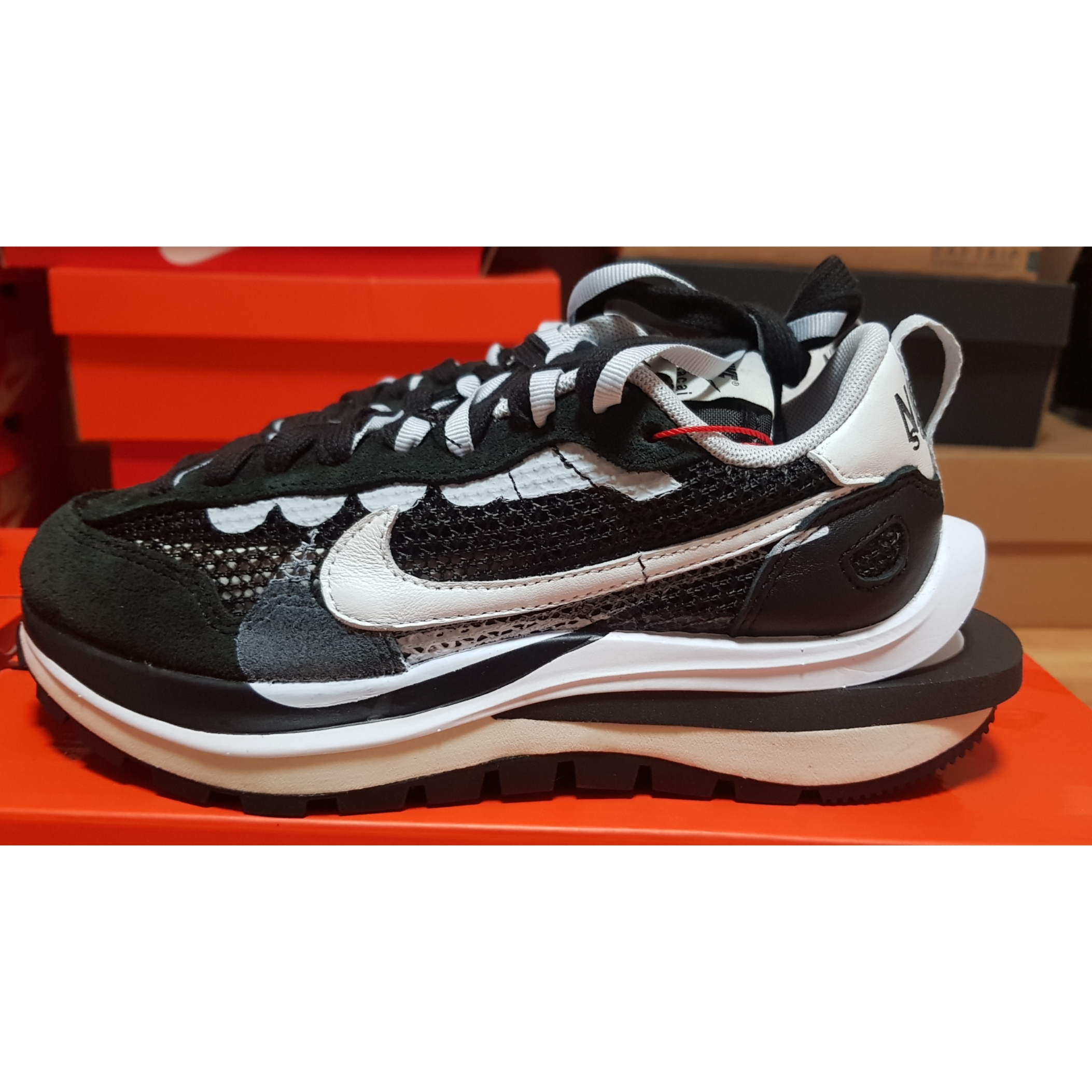Nike x Sacai VaporWaffle Black White, Nike x Sacai VaporWaffle Royal Fuchsia 착용 스타일 - 3
