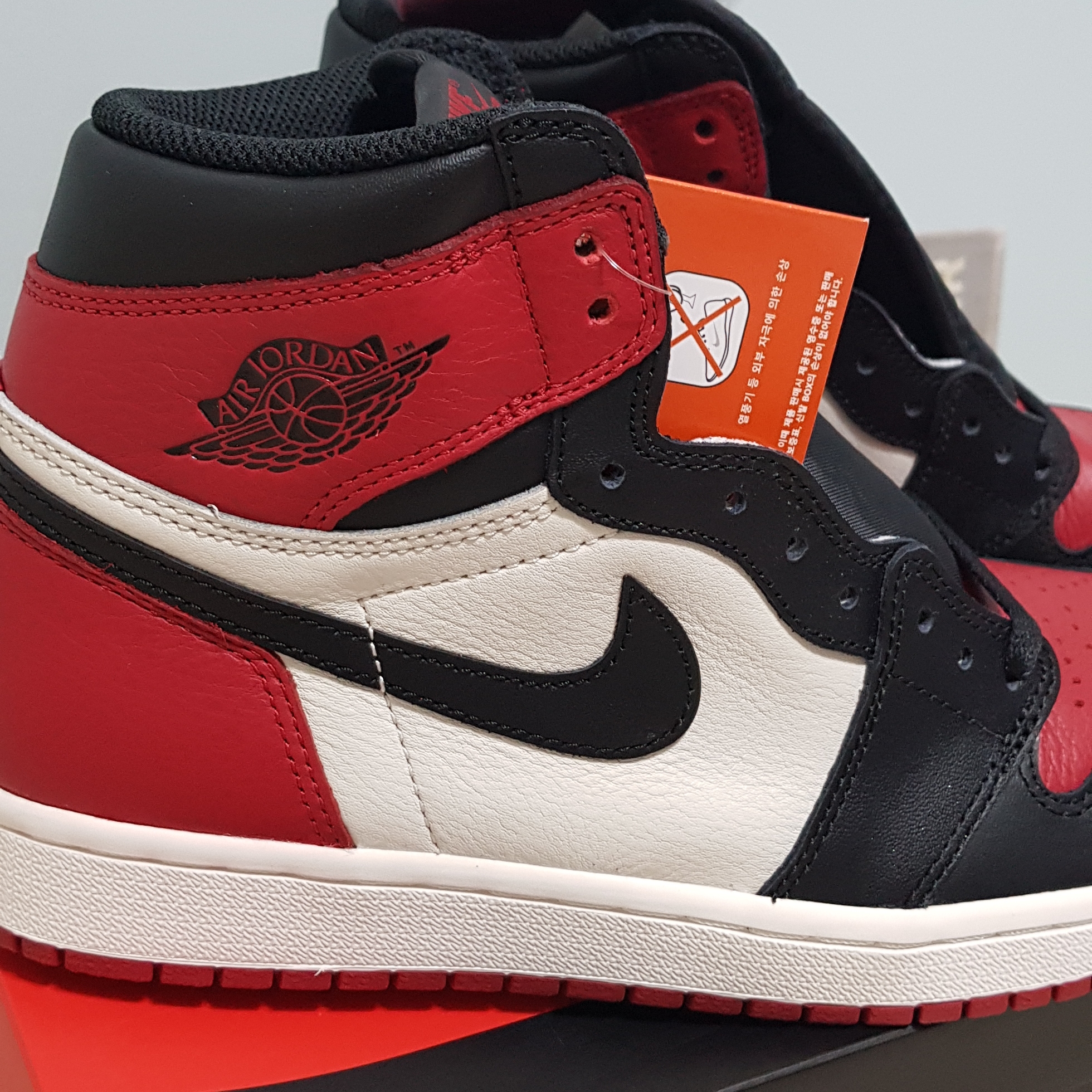 Jordan 1 Retro High OG Bred Toe 착용 스타일