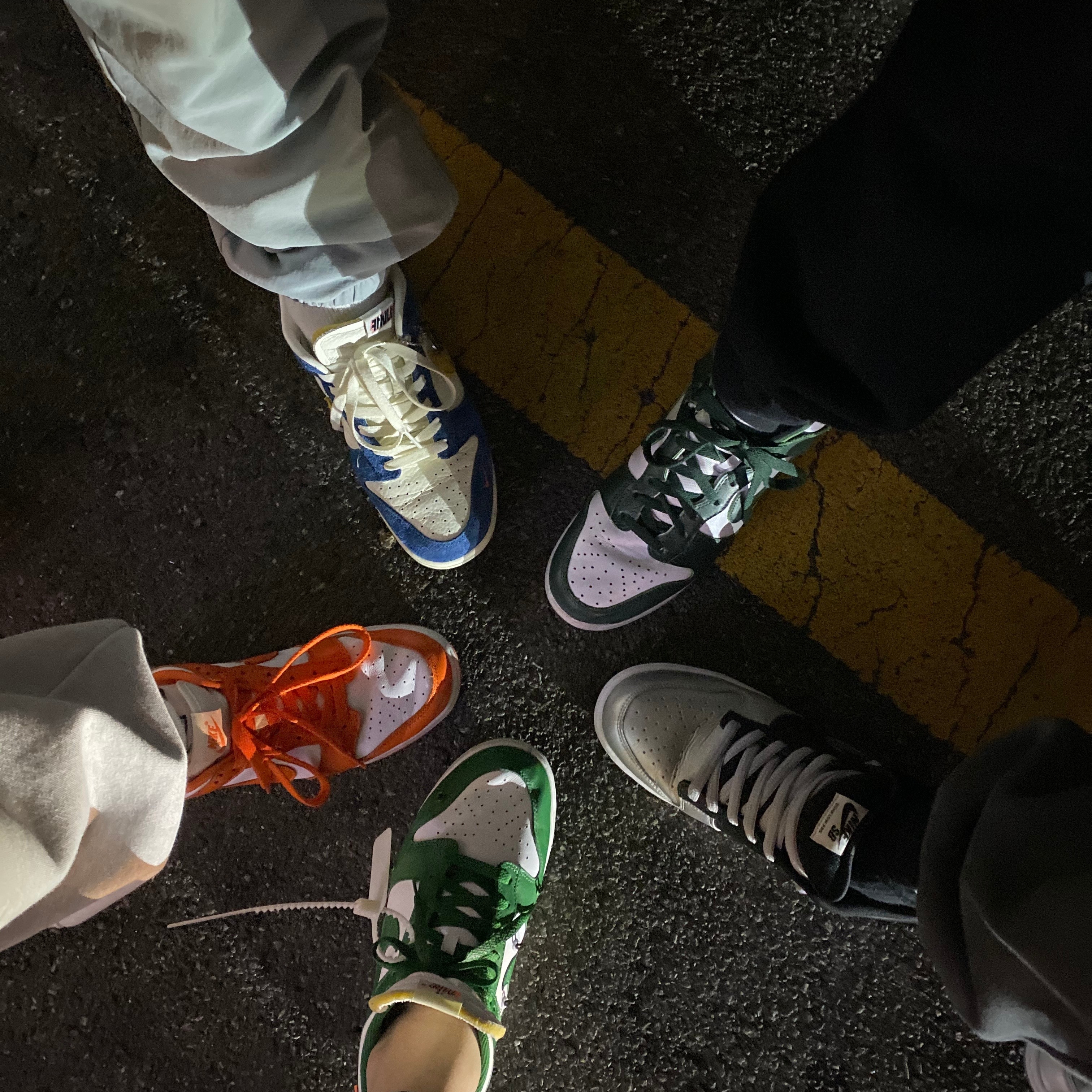 Nike x Off-White Dunk Low Pine Green, Nike x Supreme SB Dunk Low Jewel Swoosh Silver 착용 스타일