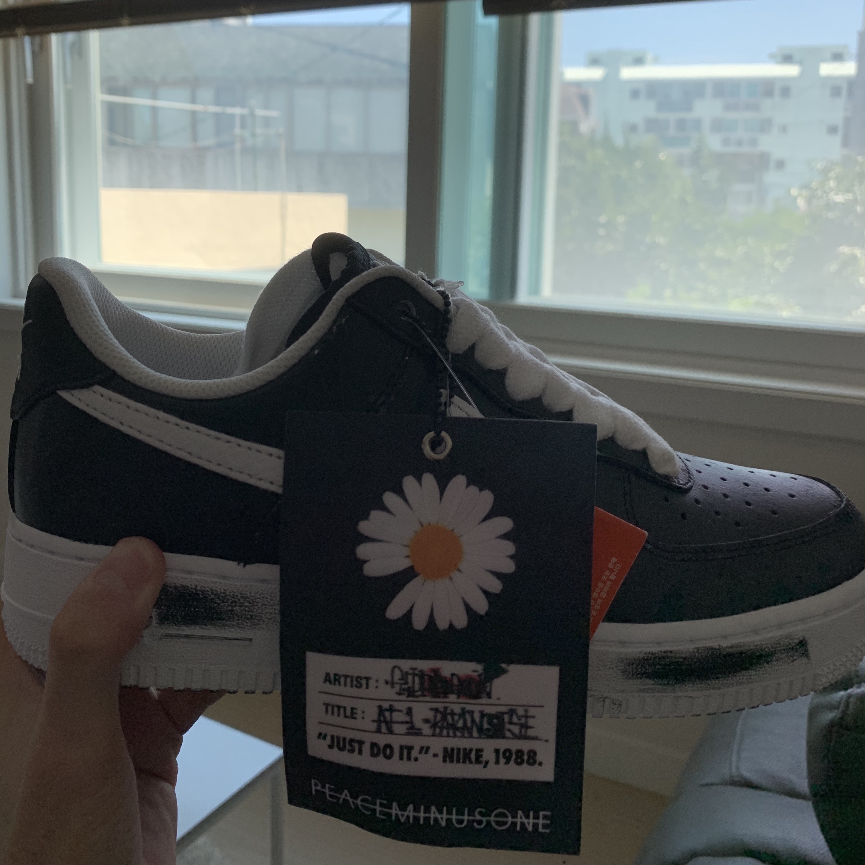 Nike x Peaceminusone Air Force 1 Low Para-Noise 착용 스타일