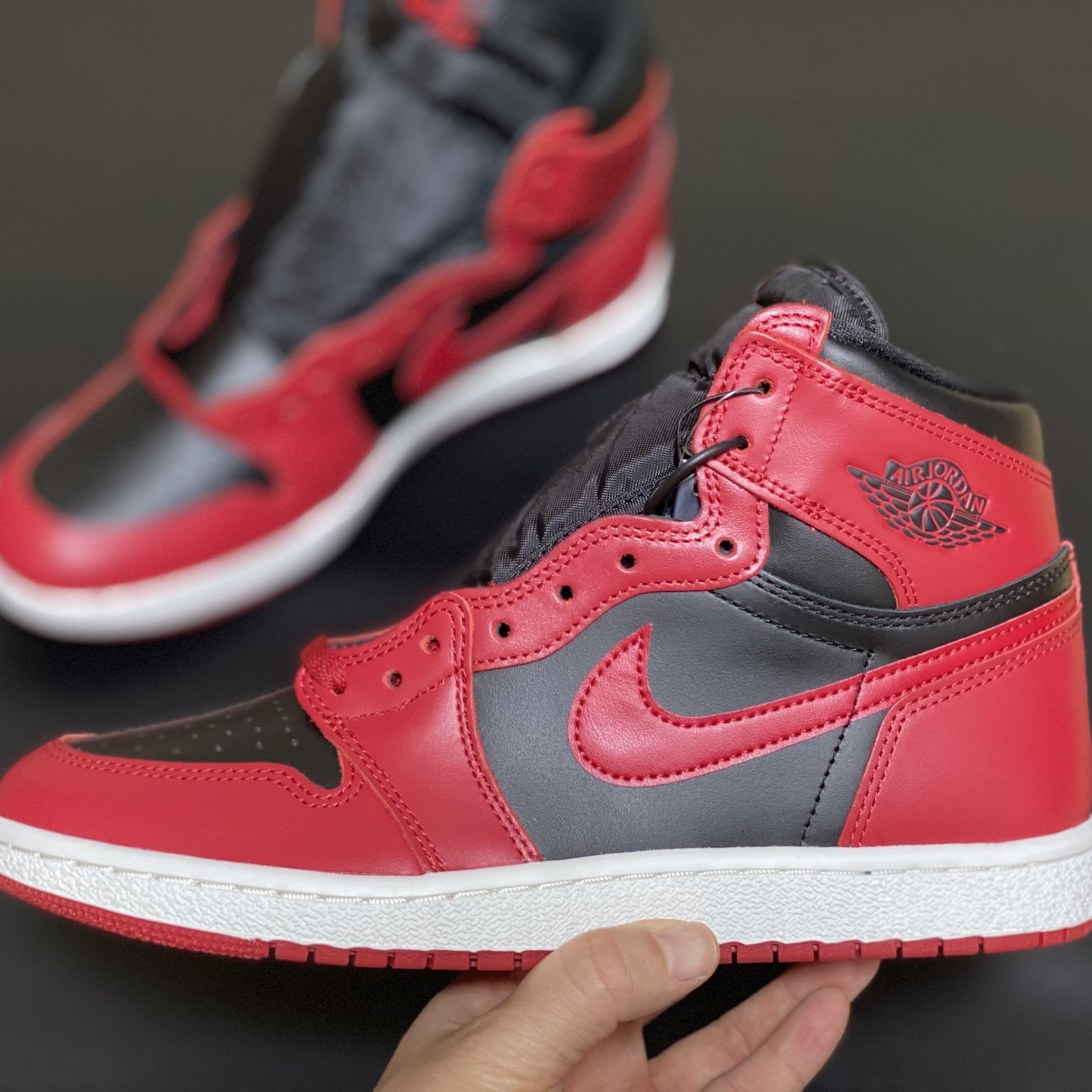 Jordan 1 High 85 Varsity Red 착용 스타일 - 4