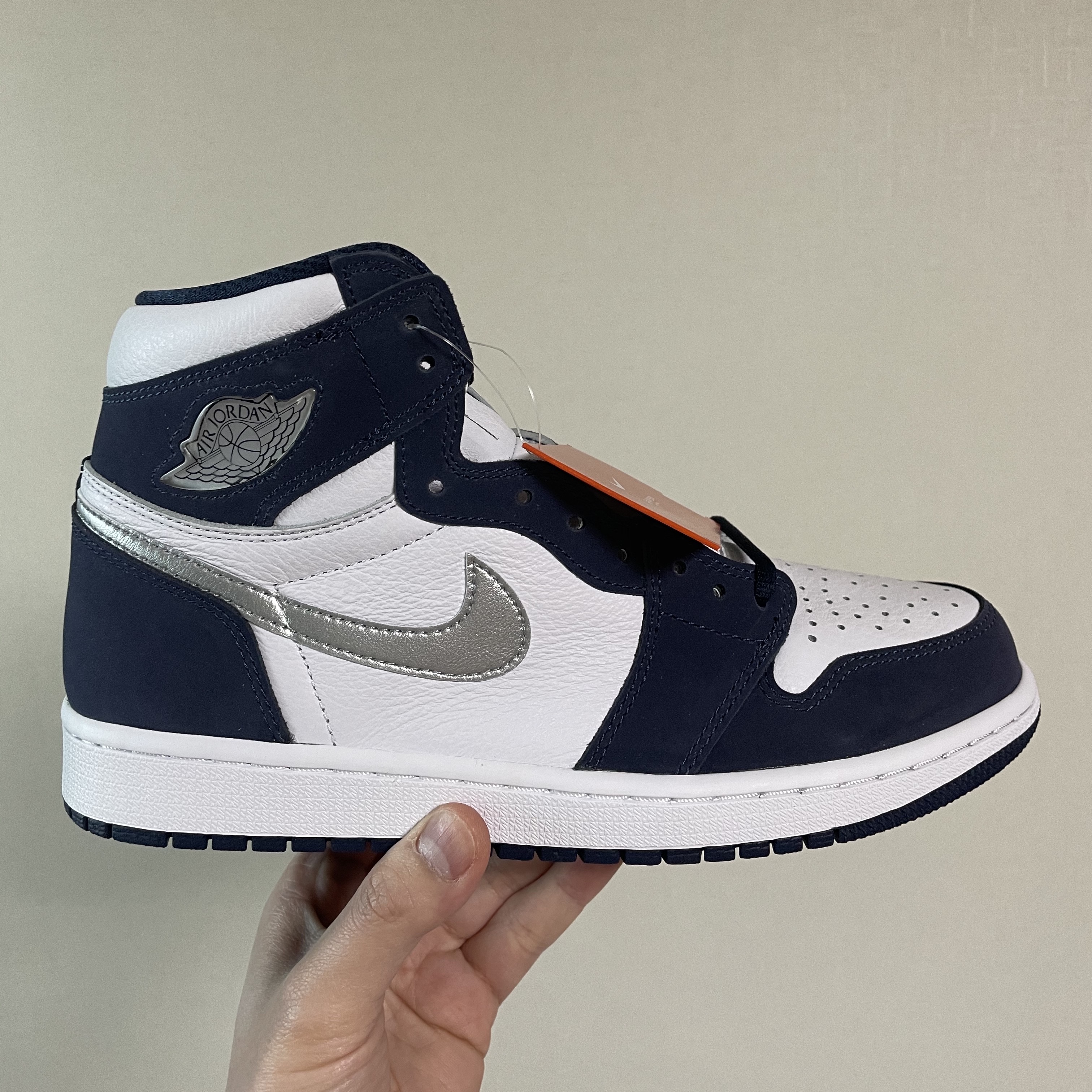 Jordan 1 Retro High OG CO.JP Midnight Navy 착용 스타일