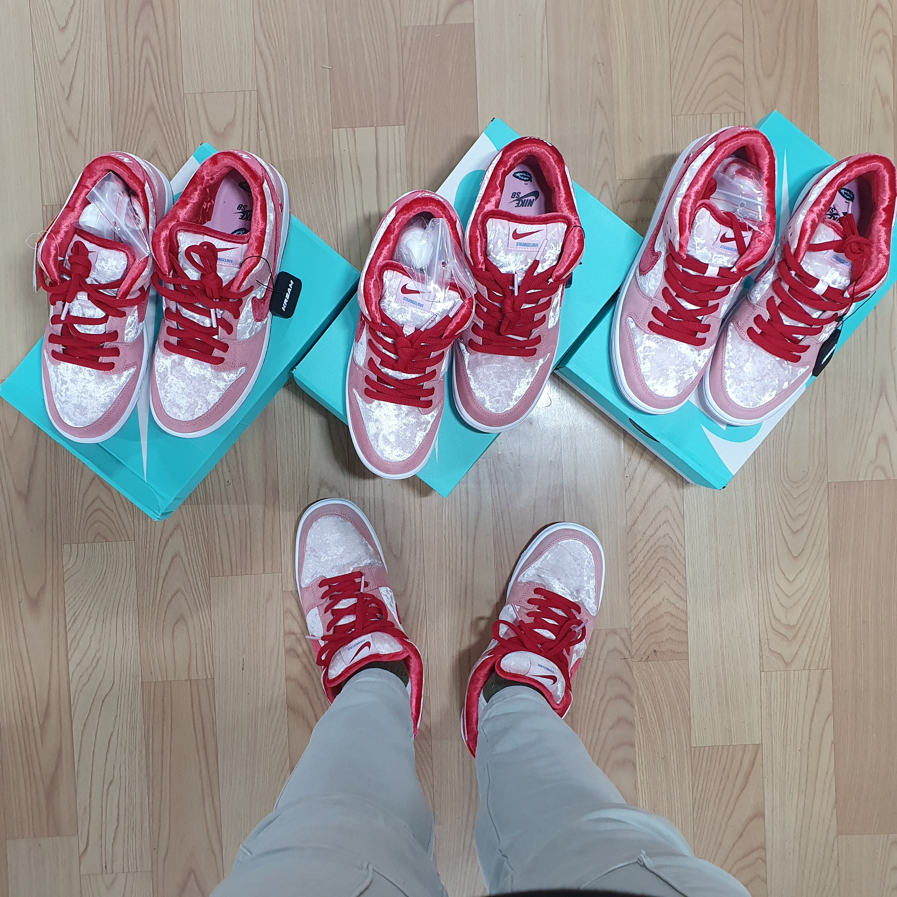 Nike x StrangeLove SB Dunk Low Pink (Regular Box) 착용 스타일