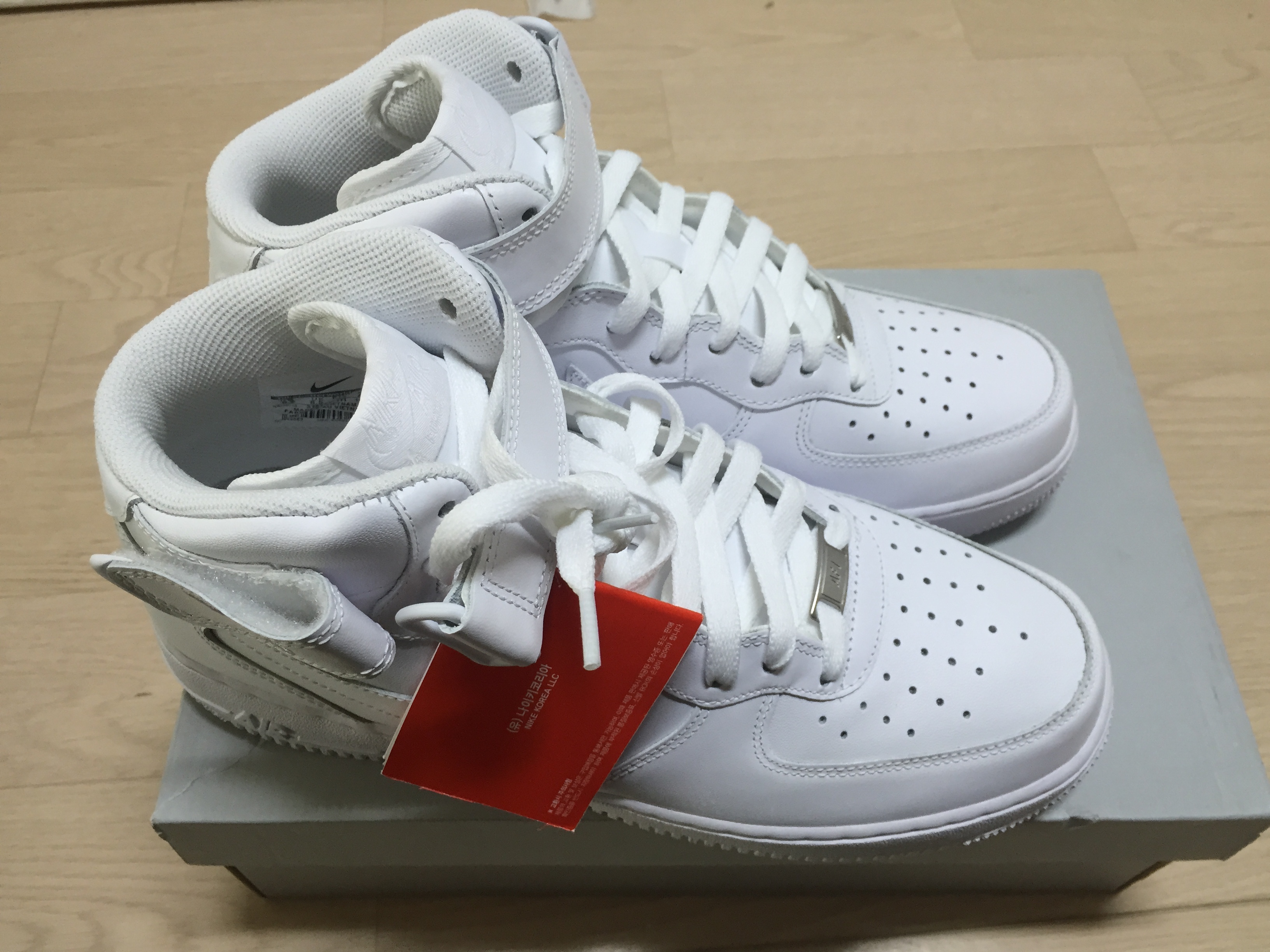 Nike Air Force 1 Mid '07 White 착용 스타일