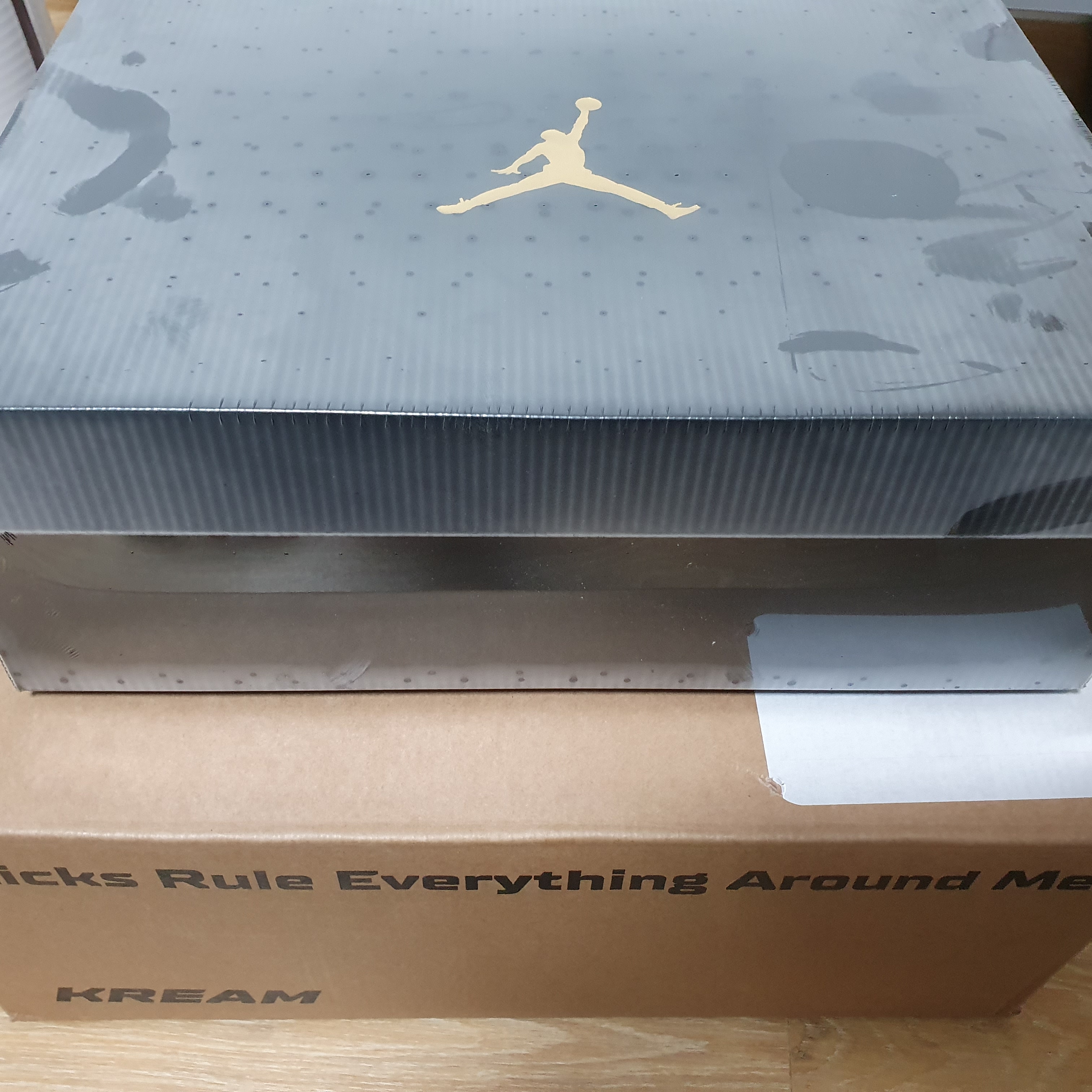 Jordan 1 Mid Chicago Black Toe 착용 스타일