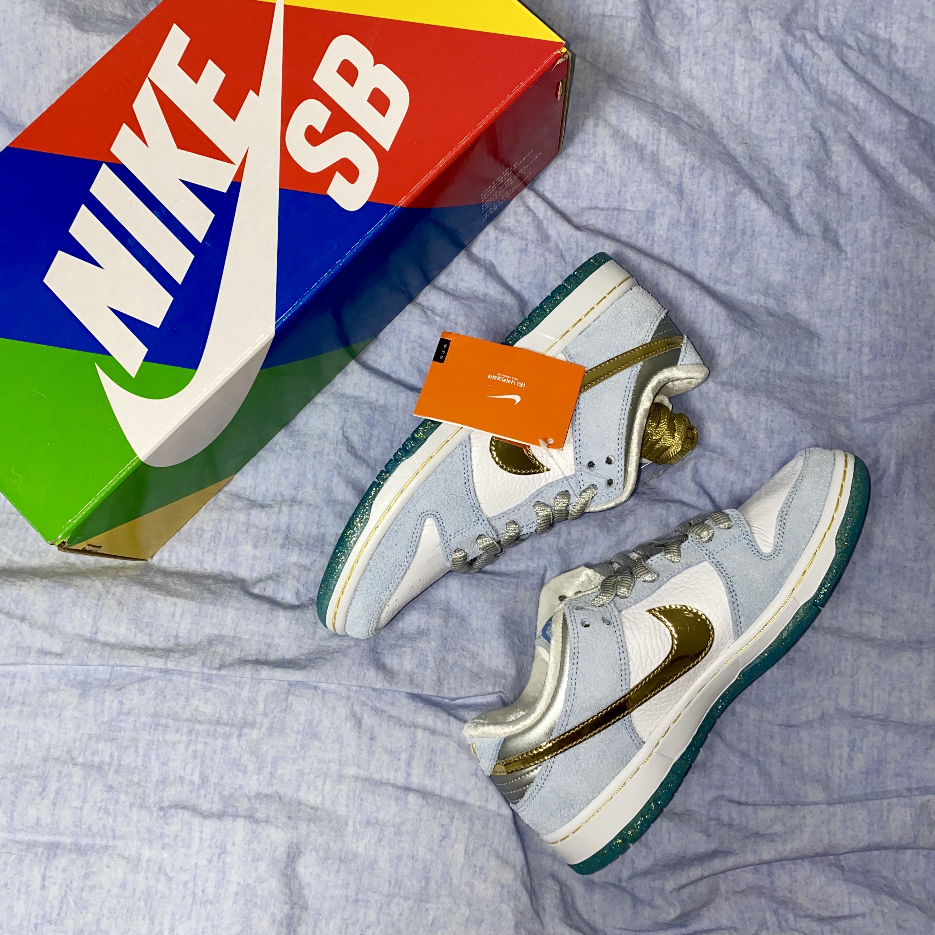 Nike x Sean Cliver SB Dunk Low Holiday Special 착용 스타일 - 1