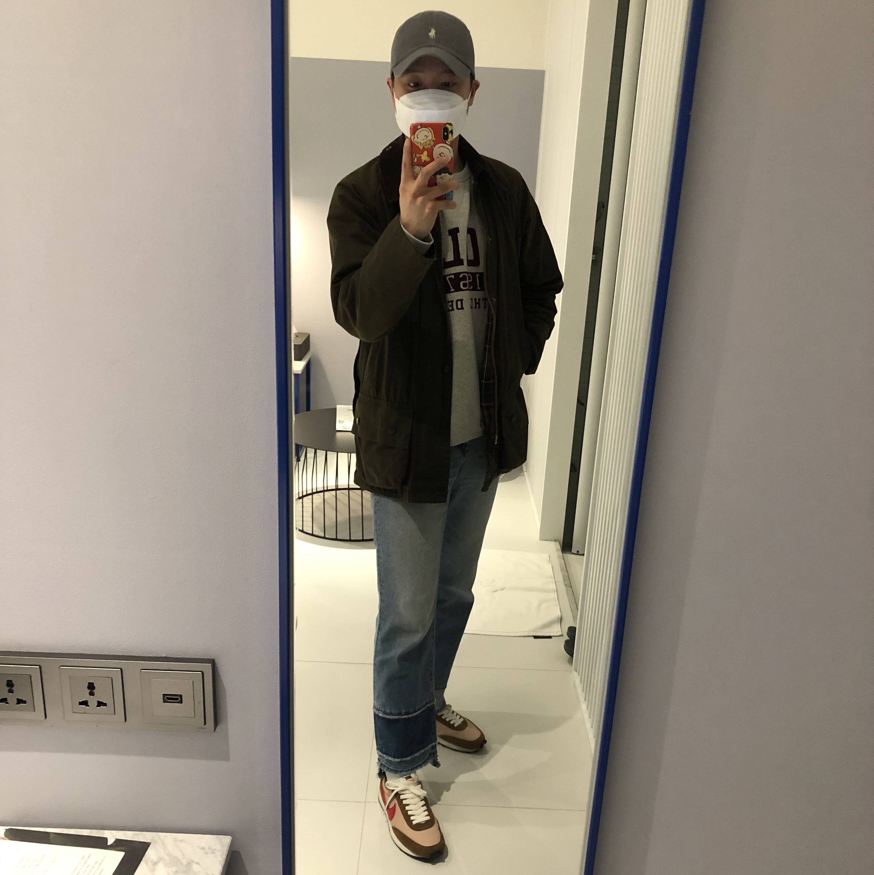 (W) Nike Daybreak Shimmer University Red 착용 스타일