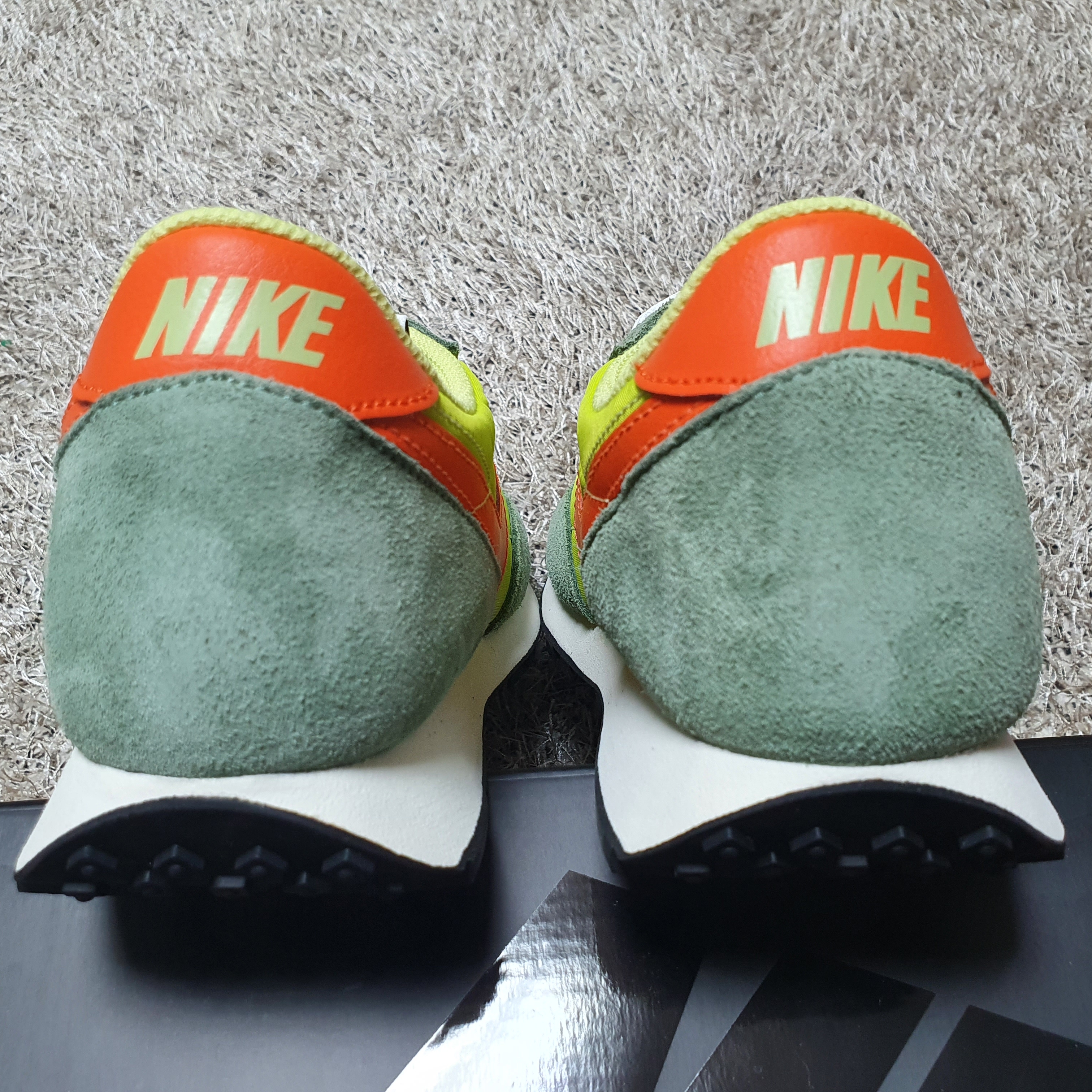 Nike Daybreak Limelight 착용 스타일 - 2