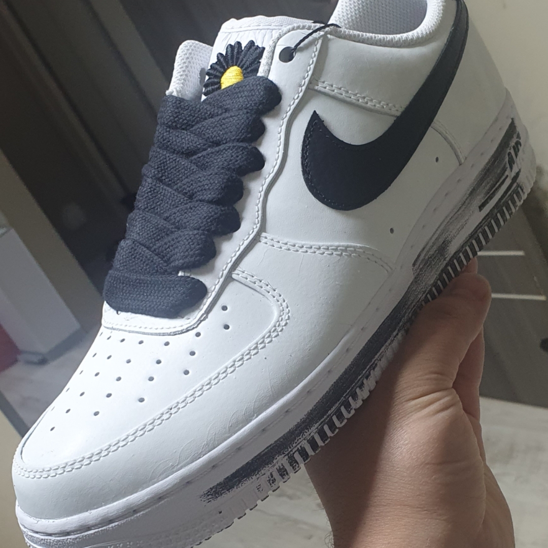 Nike x Peaceminusone Air Force 1 Low Para-Noise 2.0 착용 스타일