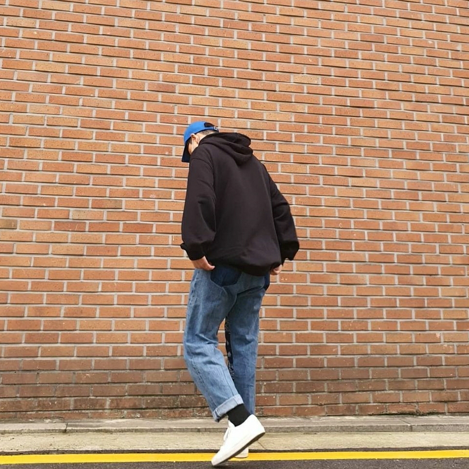 Common Projects Original Achilles Low White 착용 스타일