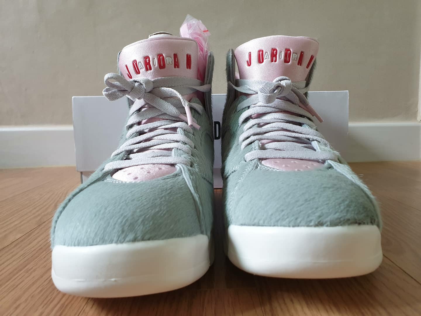 Jordan 7 Retro SE Hare 2.0 착용 스타일 - 2