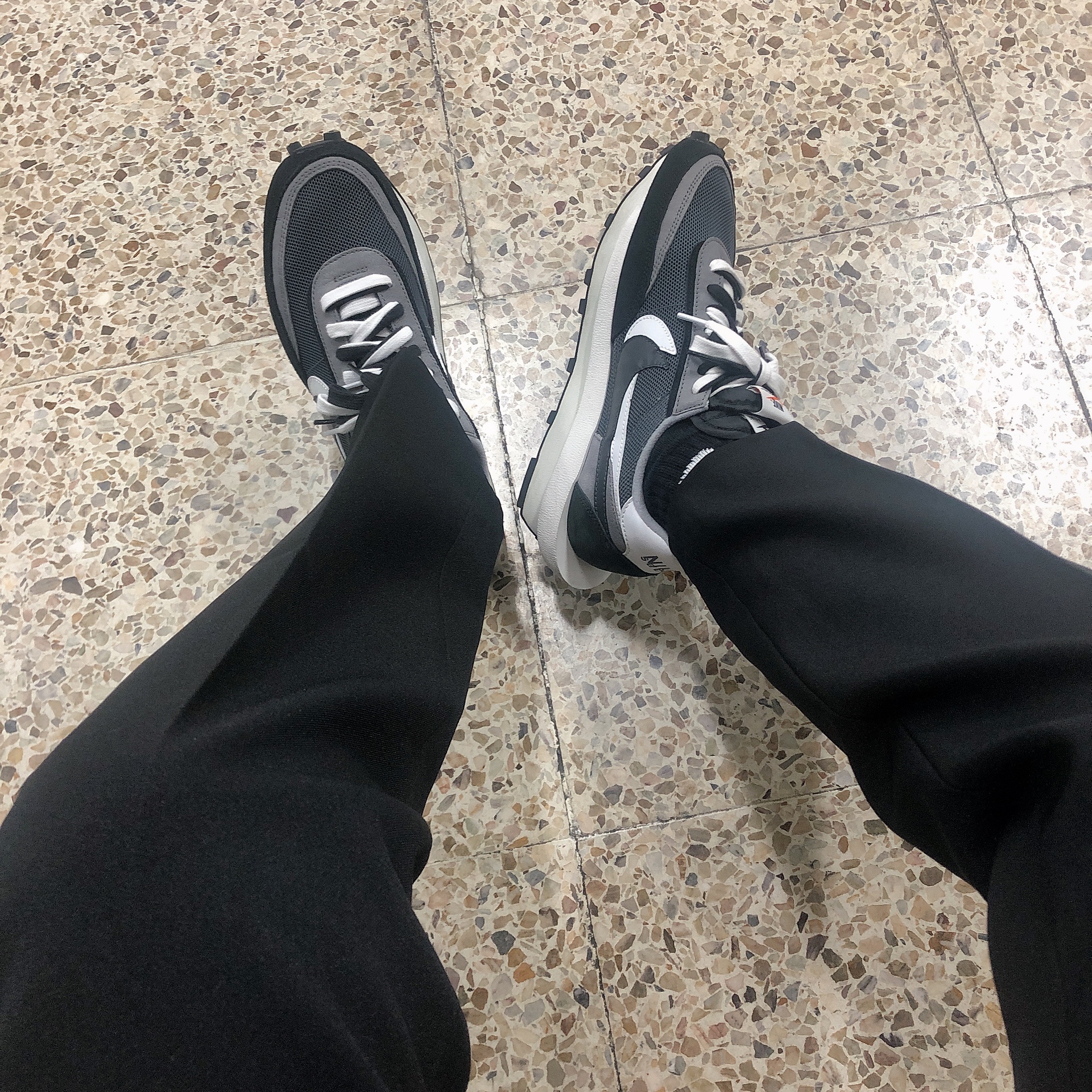 Nike x Sacai LDWaffle Black, Nike x Sacai LDWaffle Pine Green 착용 스타일 - 1