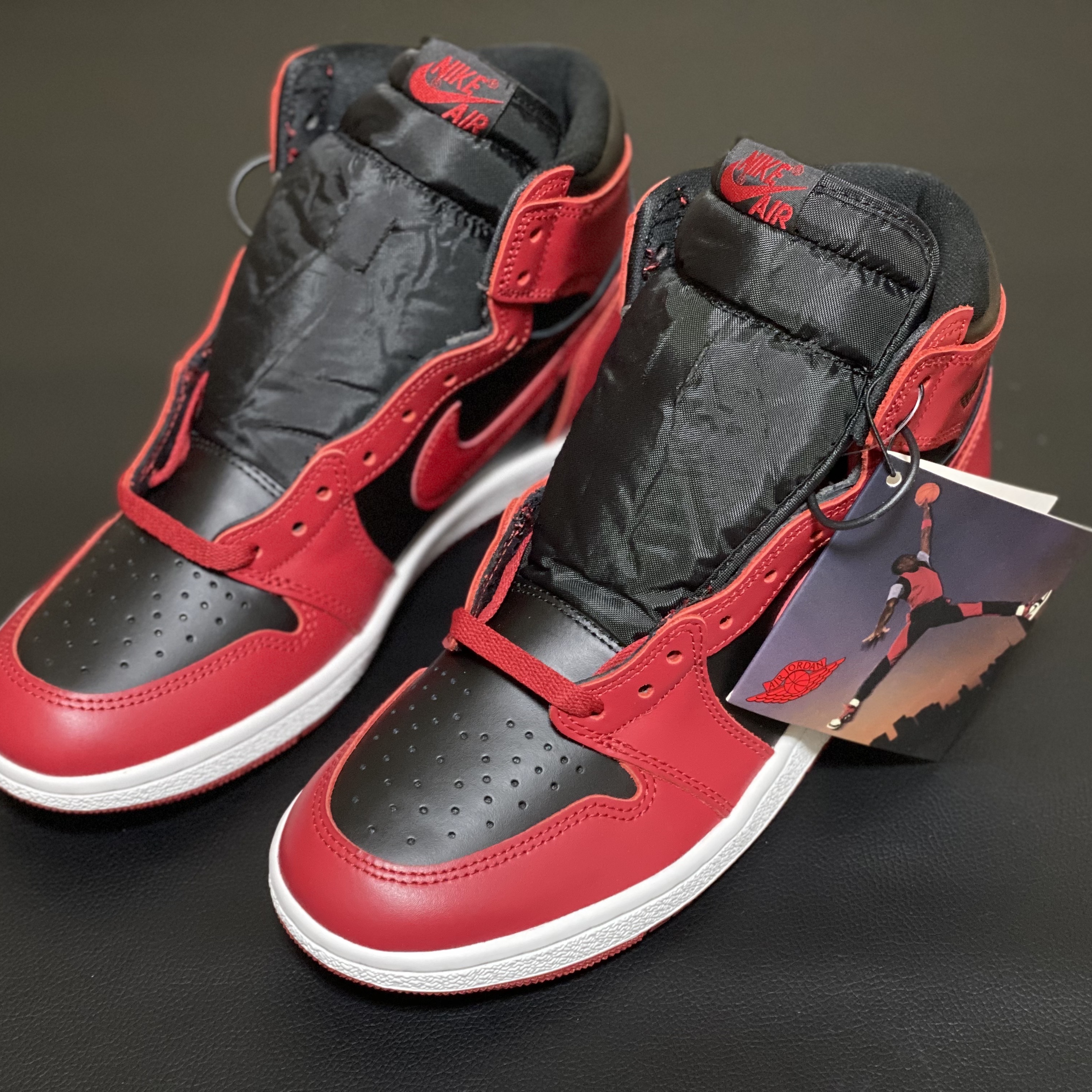 Jordan 1 High 85 Varsity Red 착용 스타일 - 1